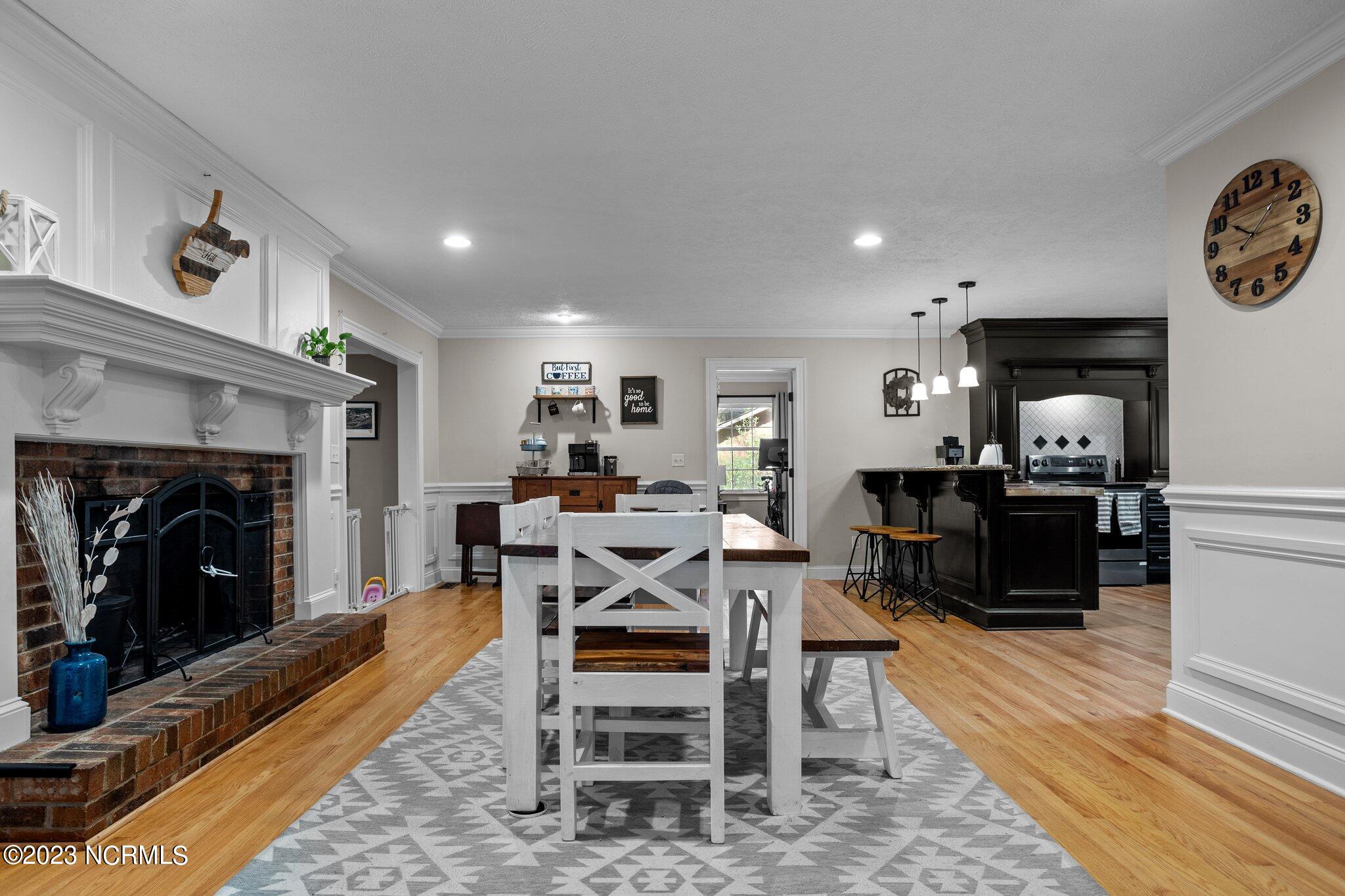 40 Torrey Pines Lane