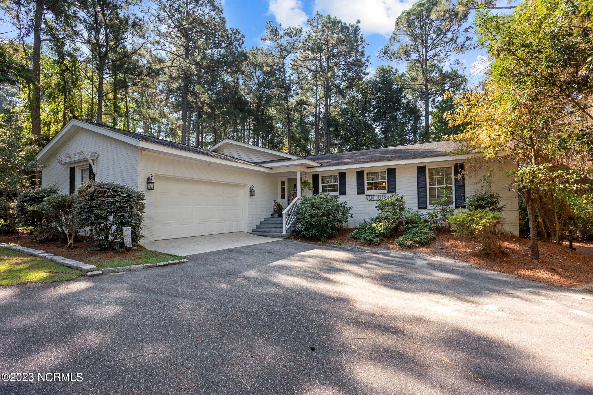 40 Torrey Pines Lane