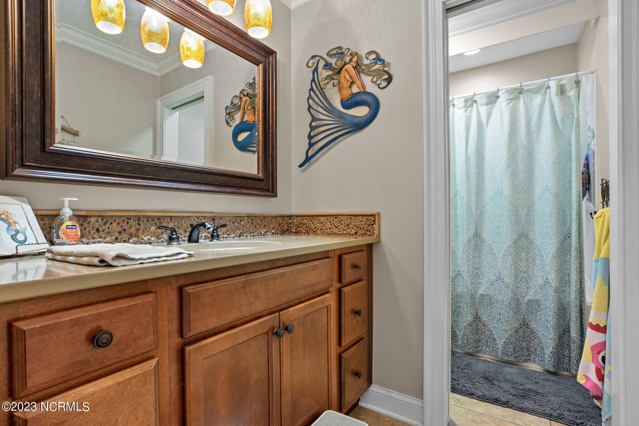 40 Torrey Pines Lane