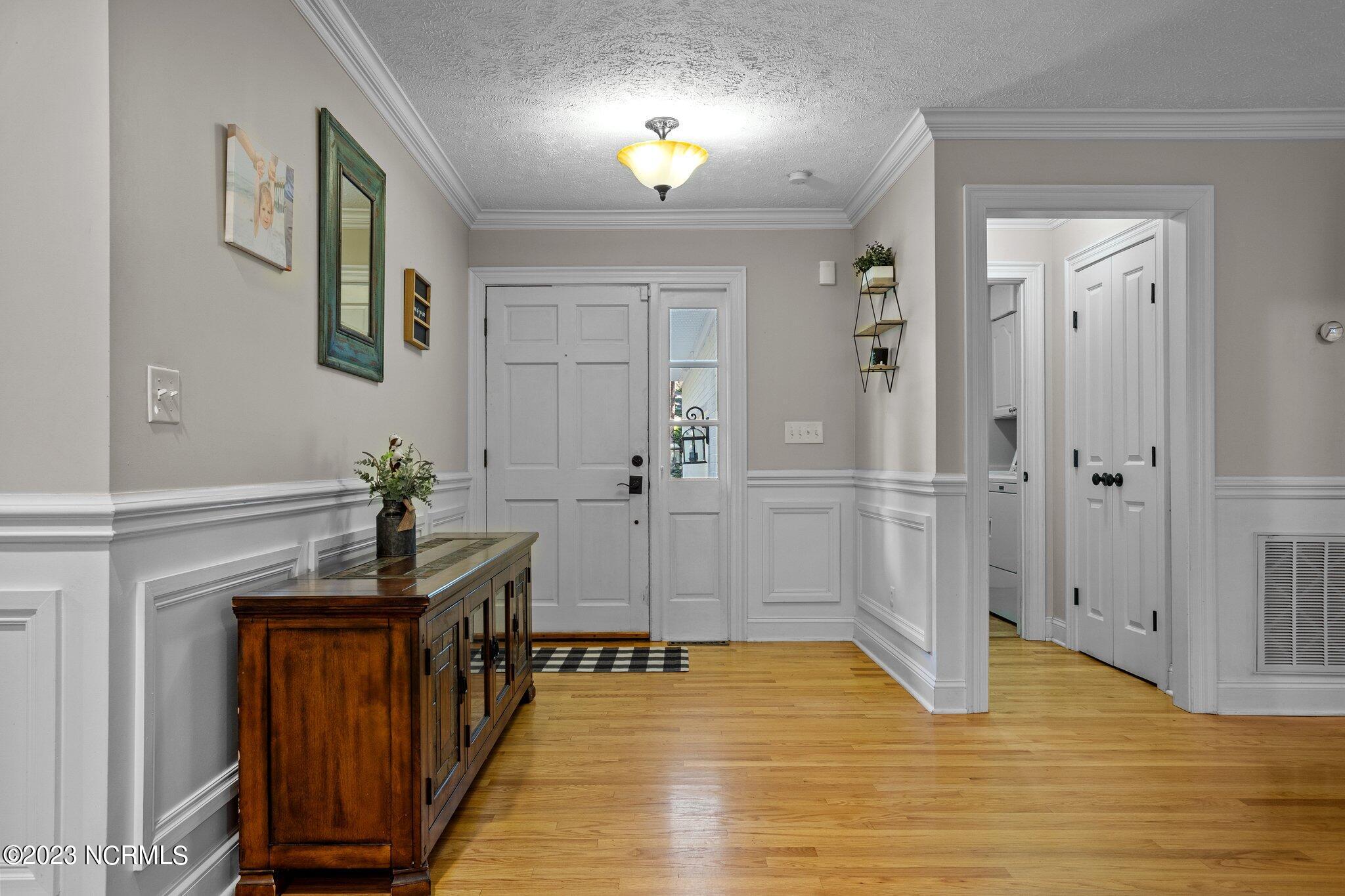 40 Torrey Pines Lane