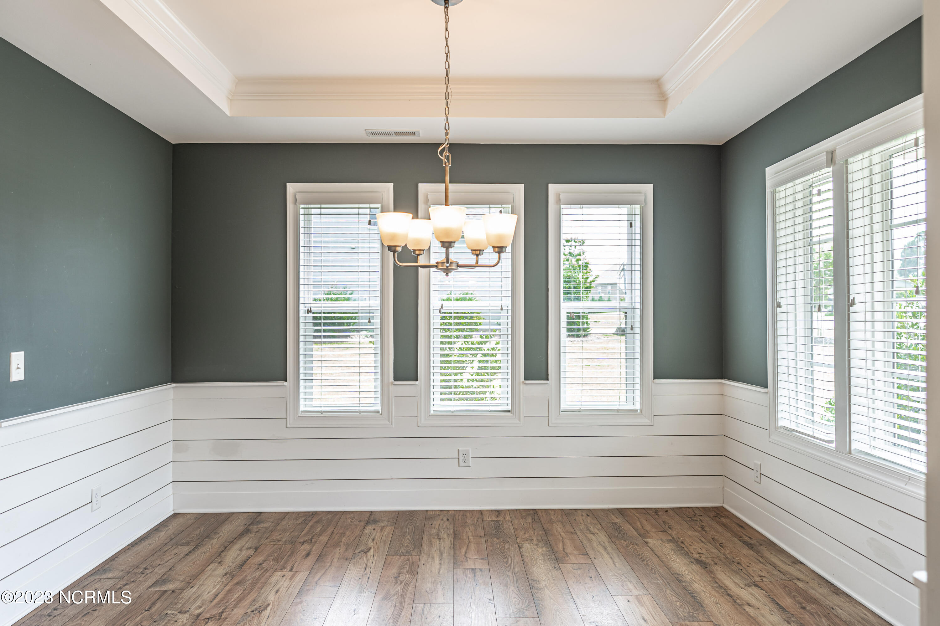 515 Goldenleaf Circle