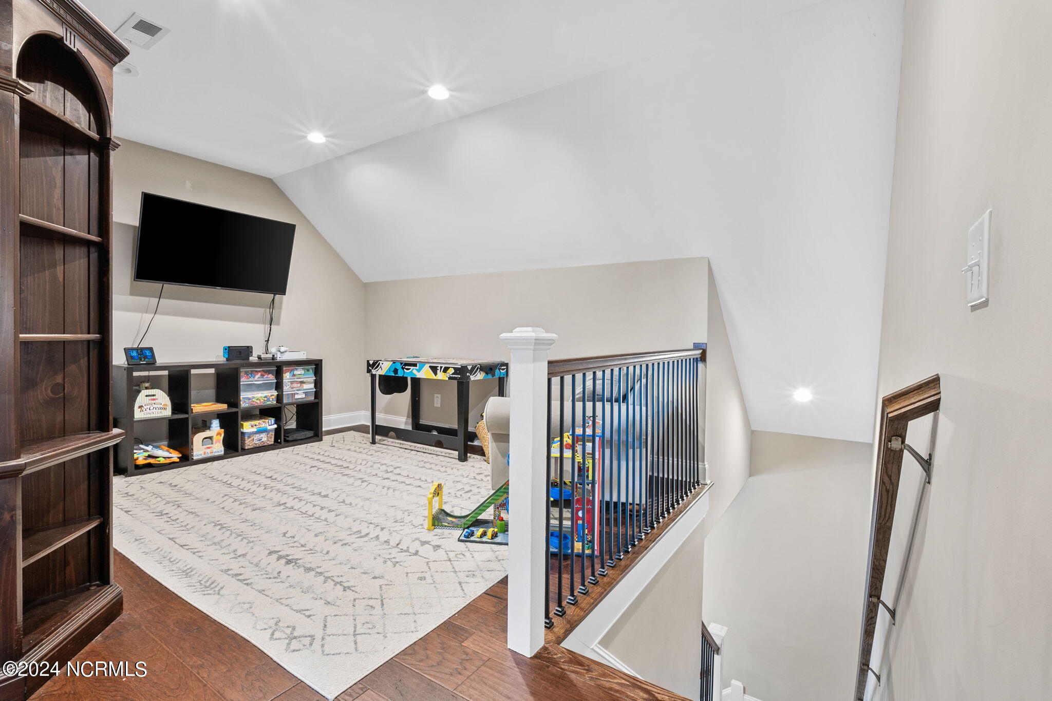 128 Andrews Drive