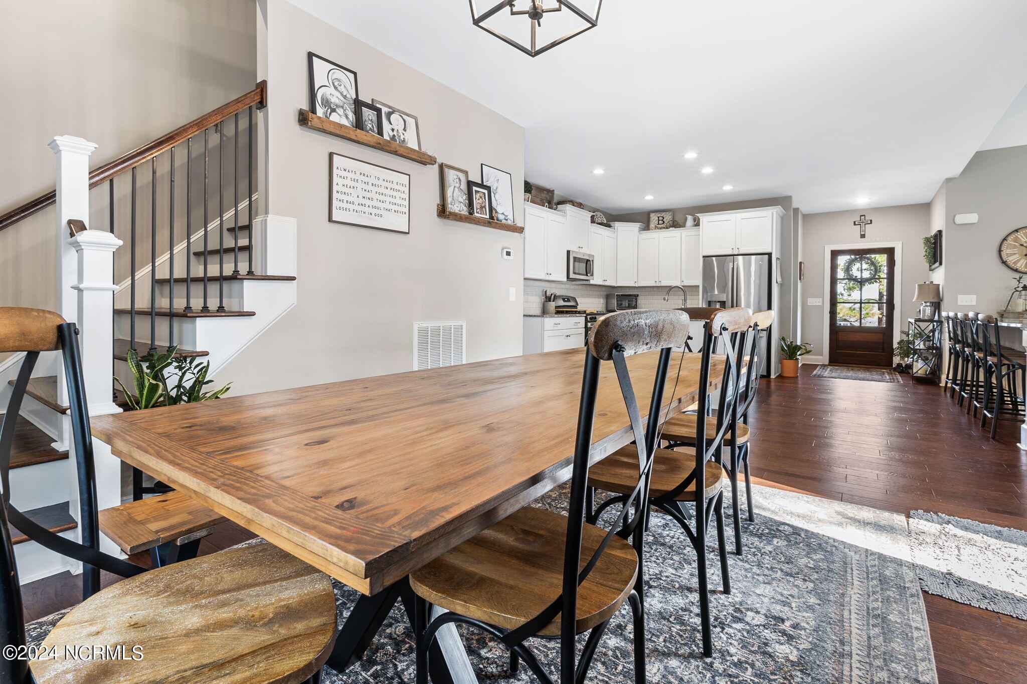 128 Andrews Drive