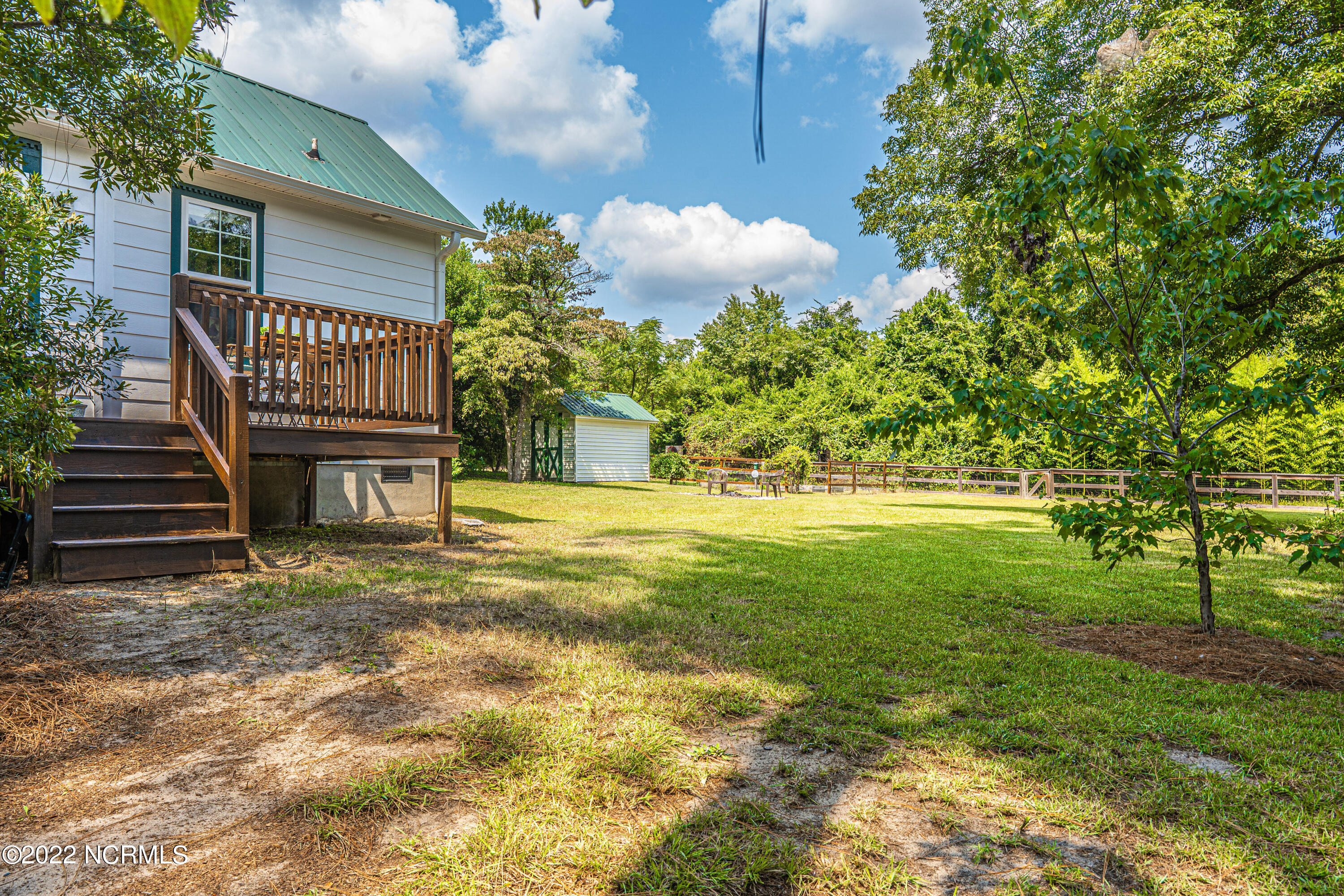 560 E New England Avenue