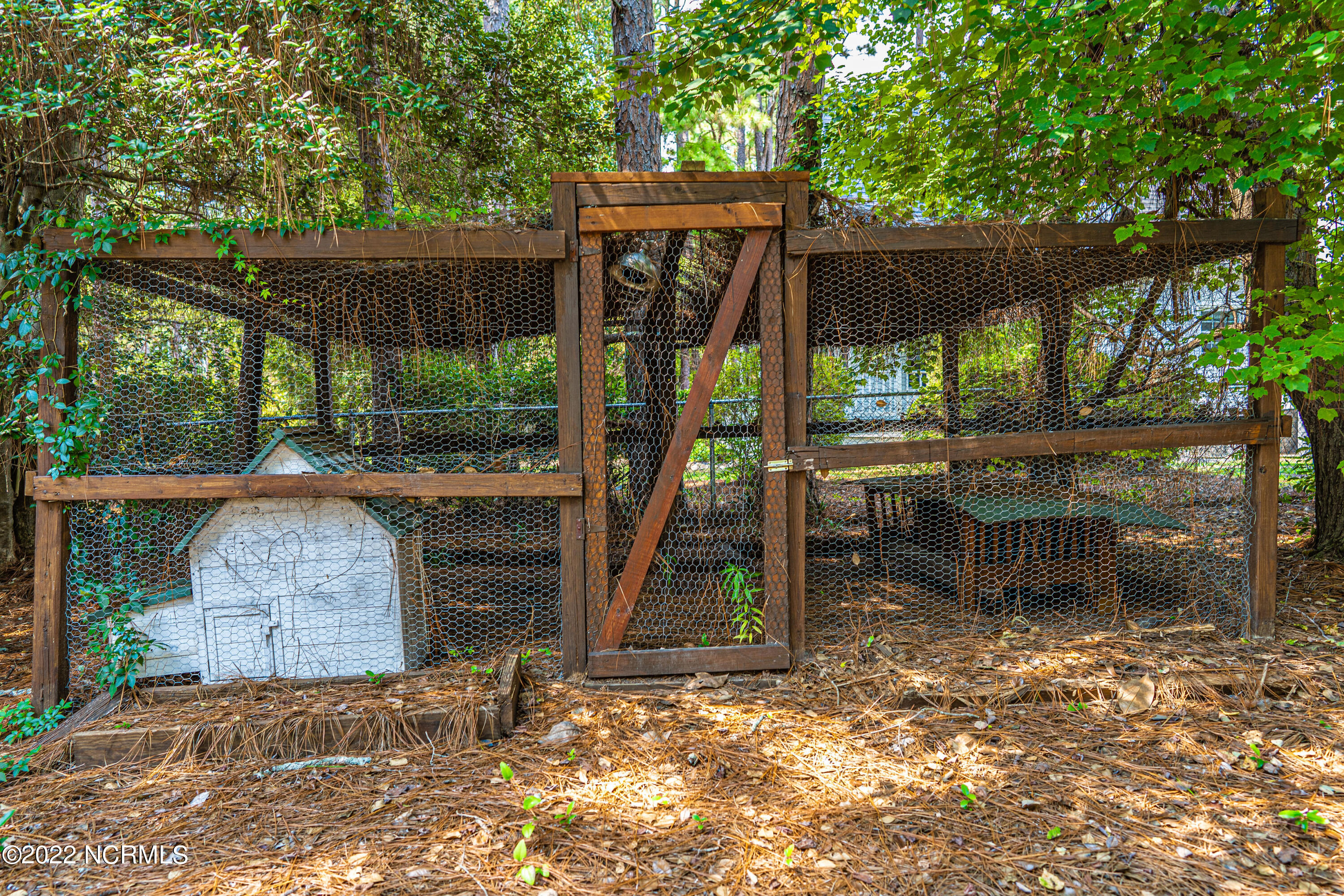 560 E New England Avenue