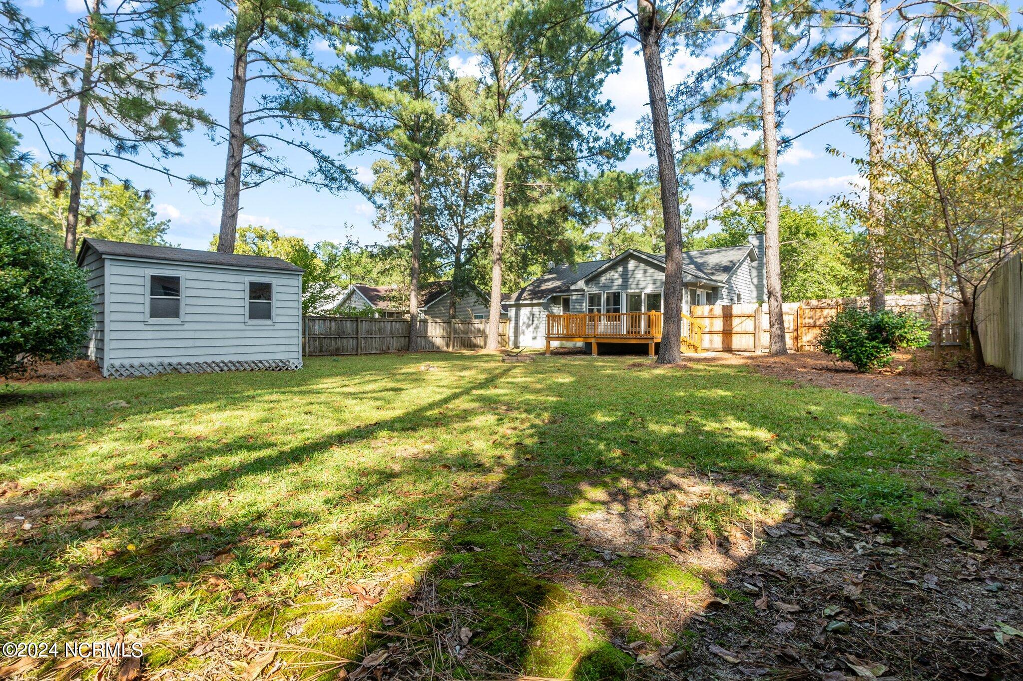 1450 Longleaf Drive E