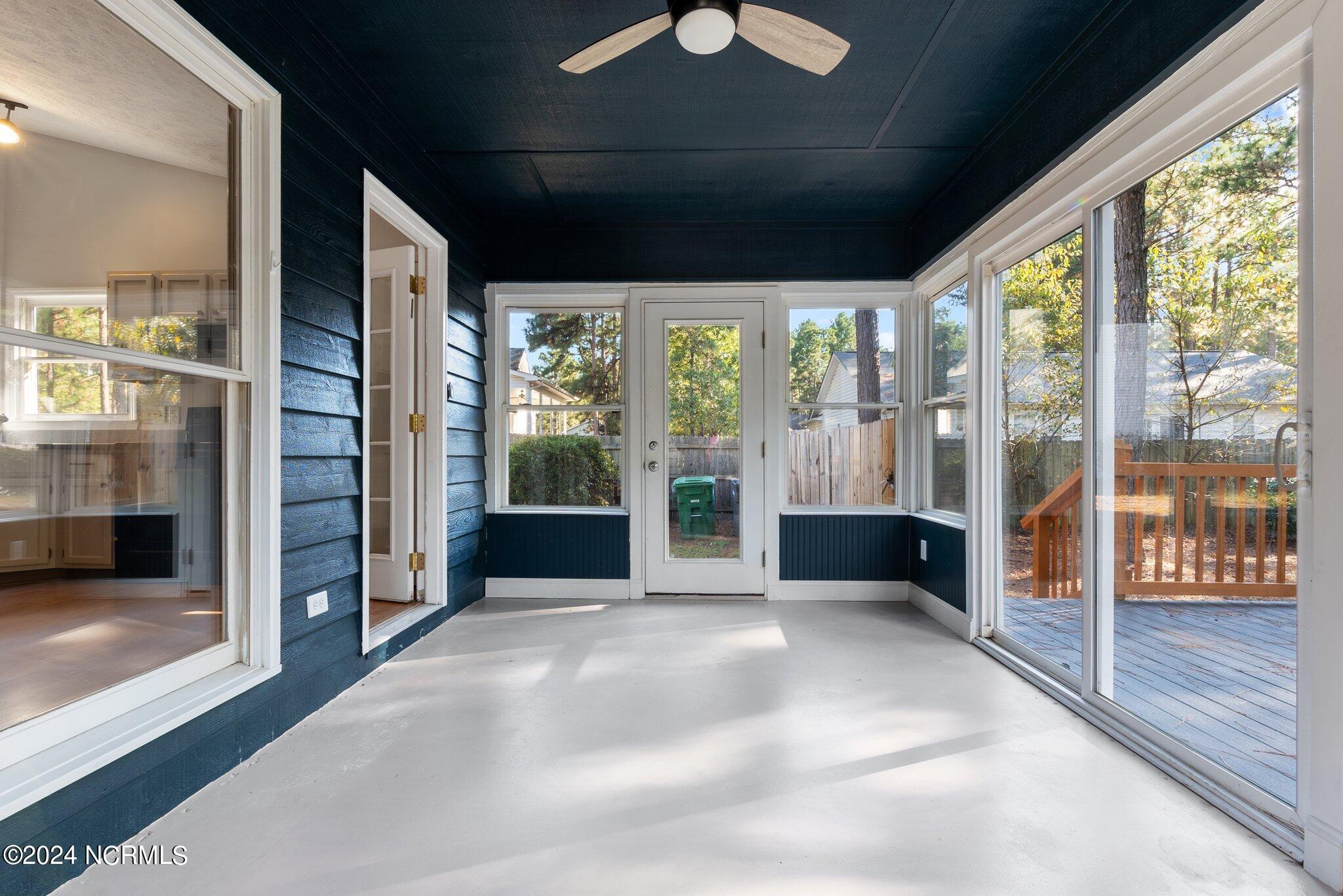 1450 Longleaf Drive E