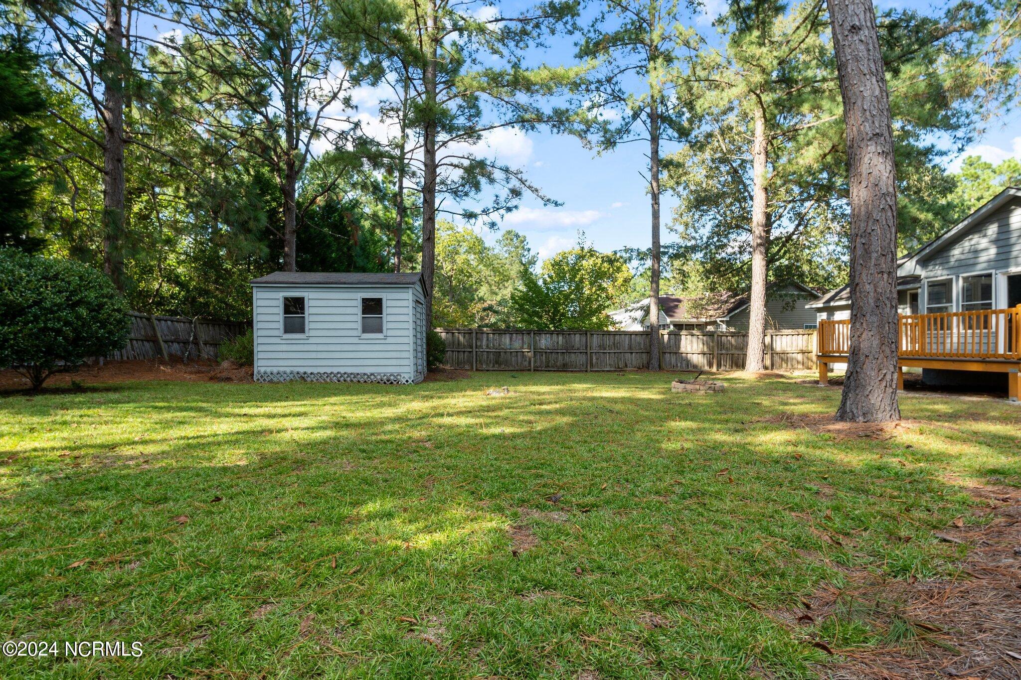1450 Longleaf Drive E
