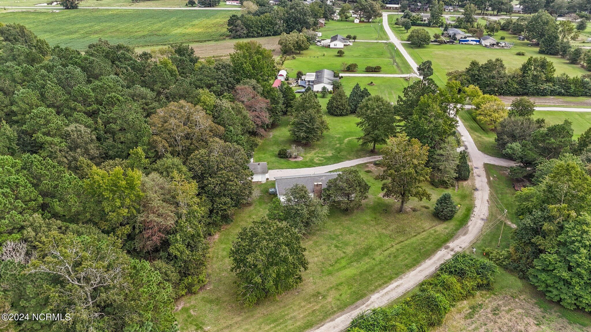1057 Woodsend Lane