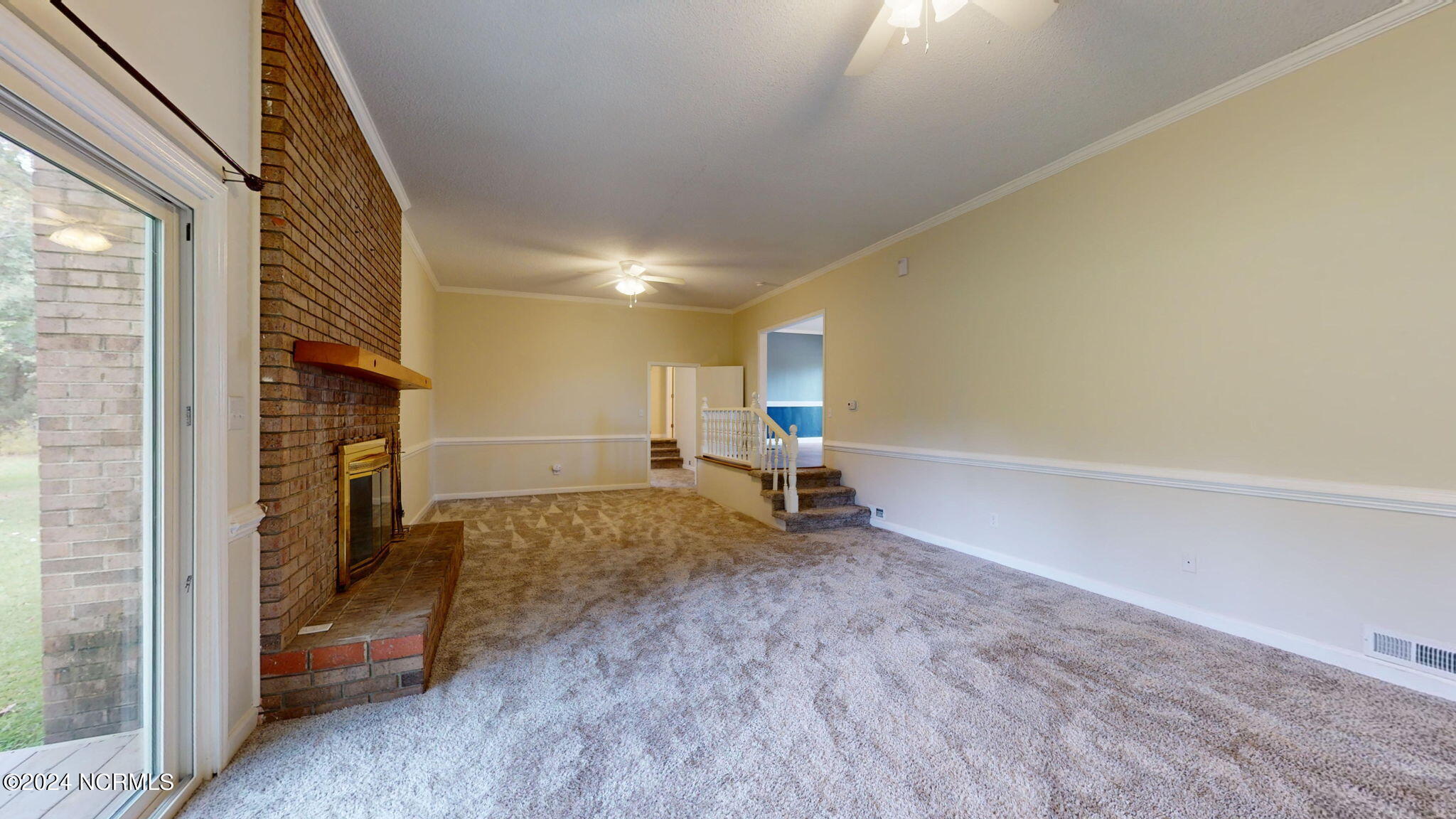 1057 Woodsend Lane