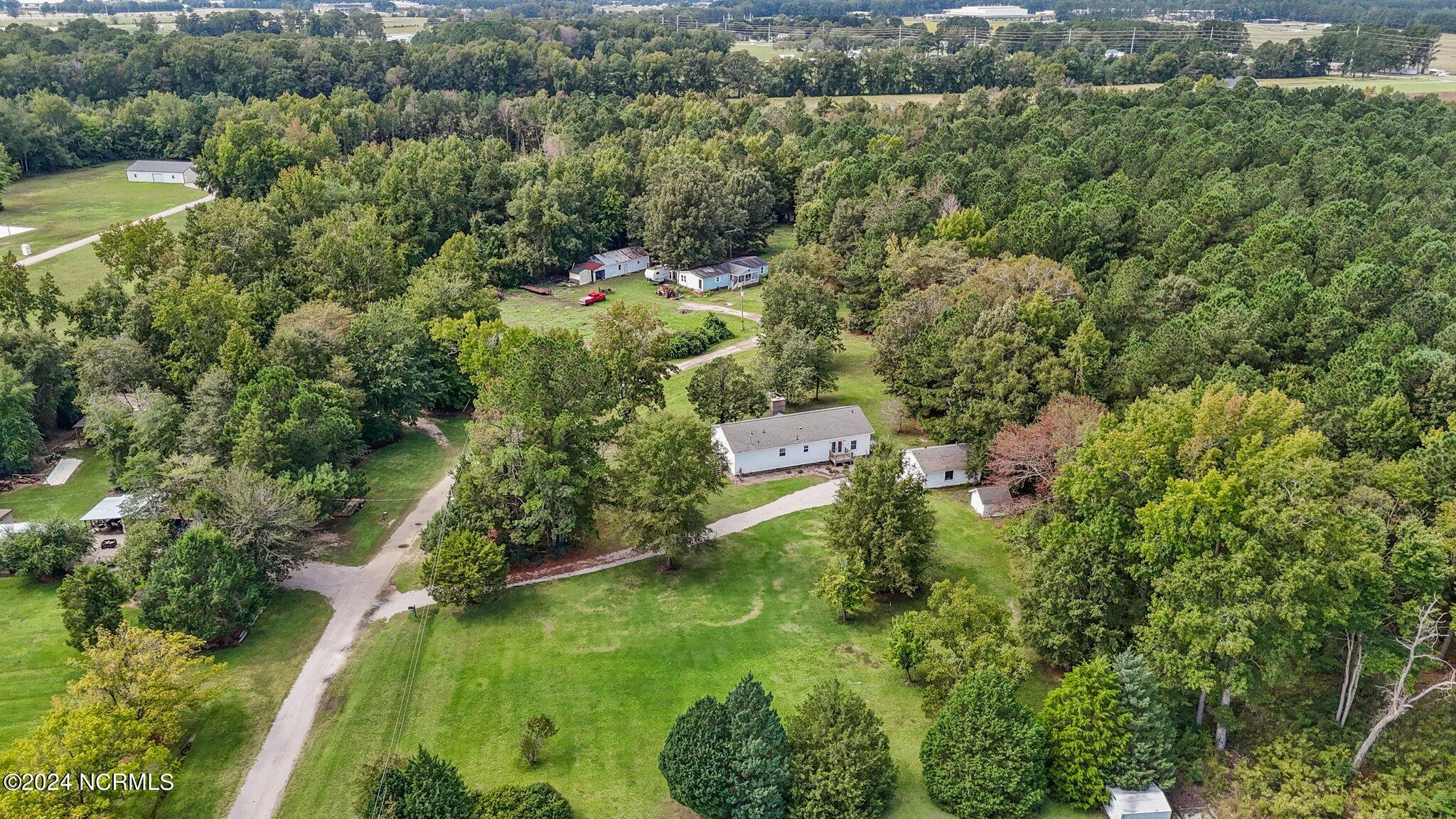 1057 Woodsend Lane