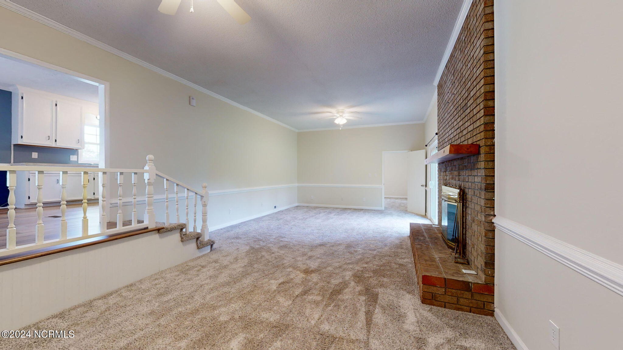 1057 Woodsend Lane