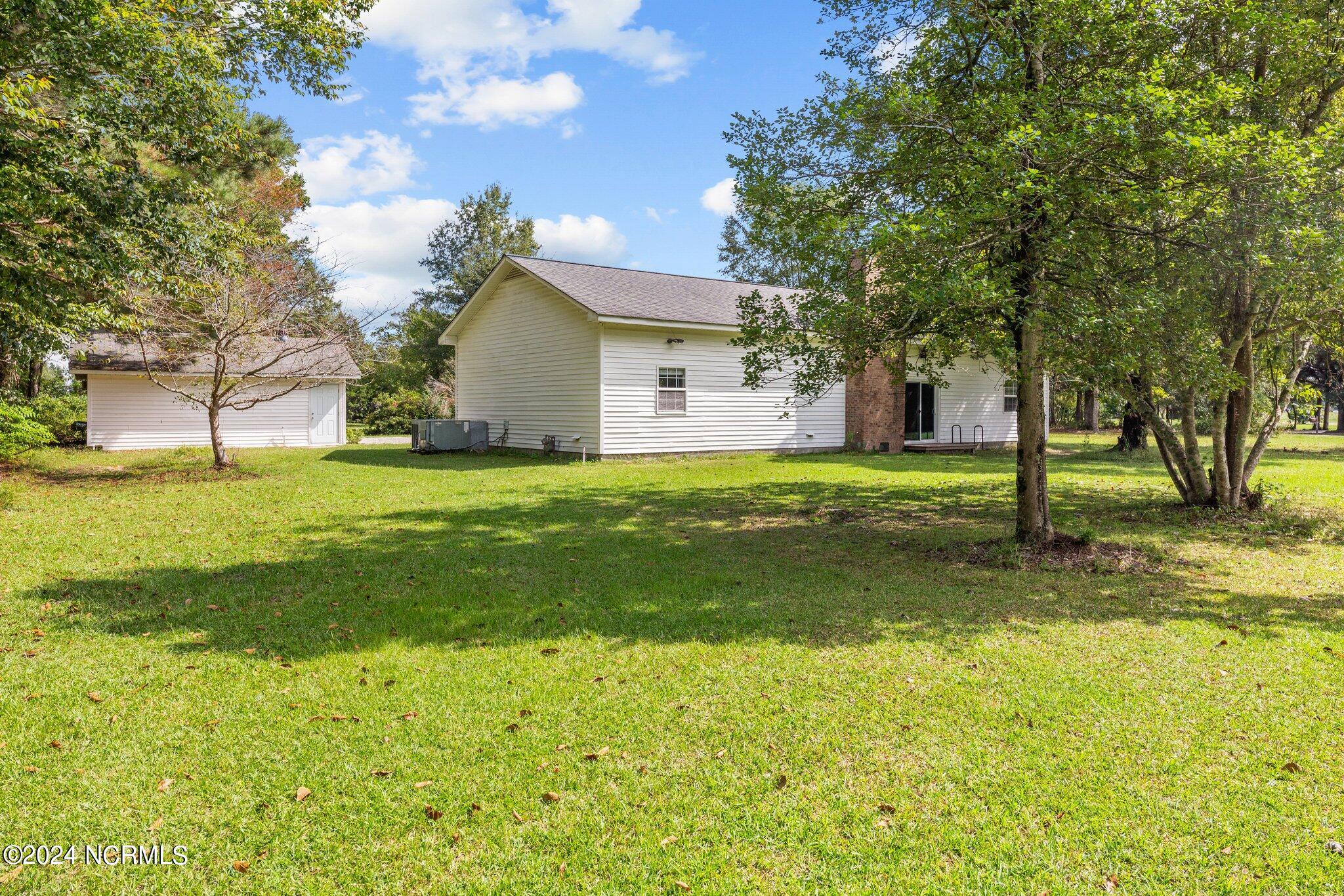 1057 Woodsend Lane