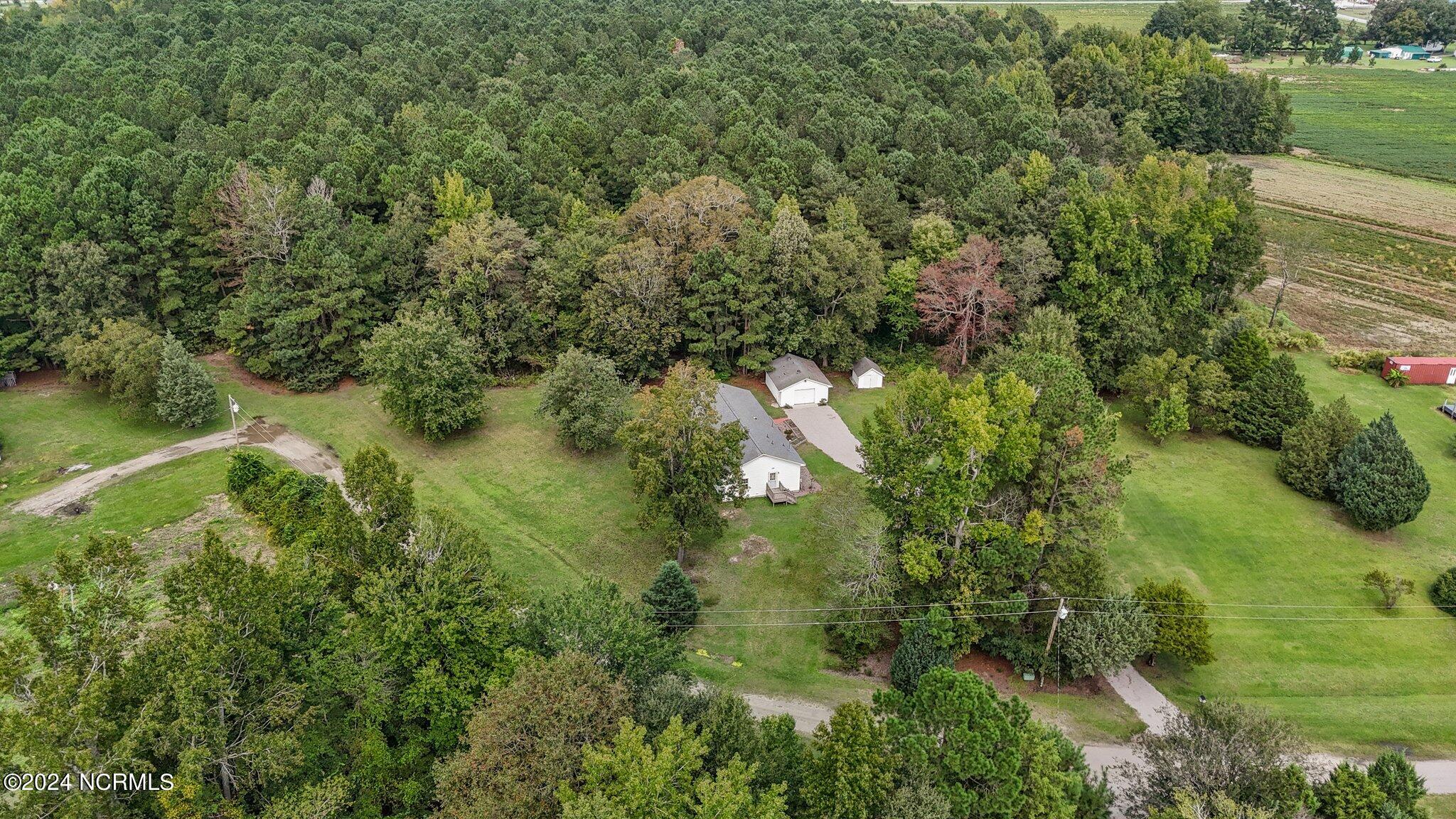 1057 Woodsend Lane