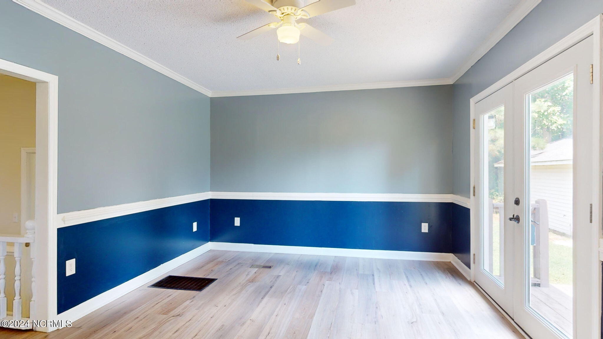 1057 Woodsend Lane