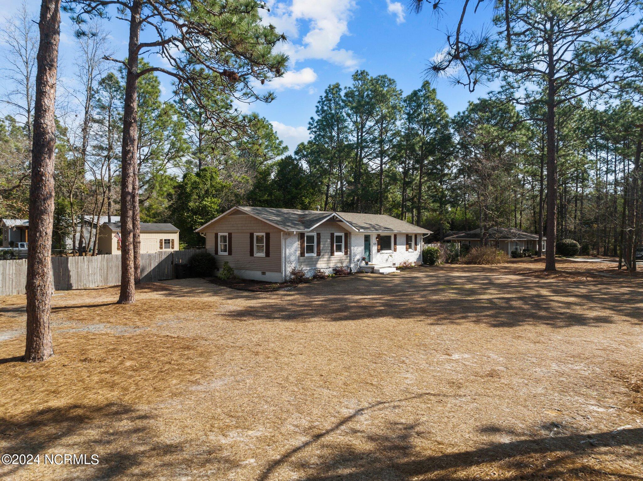 620 E New England Avenue