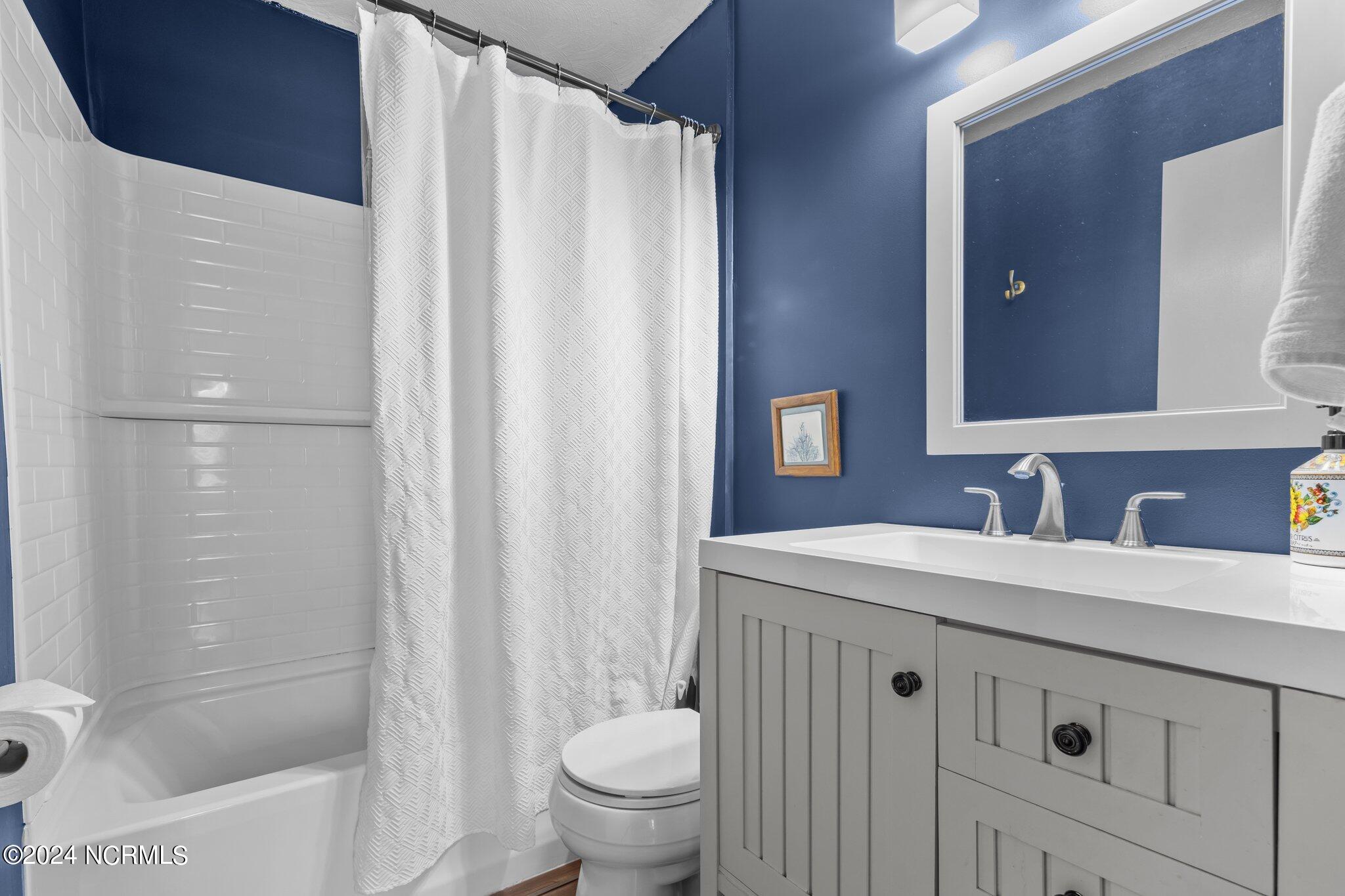 620 E New England Avenue