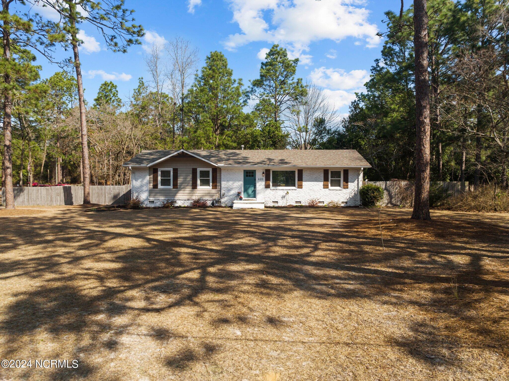 620 E New England Avenue