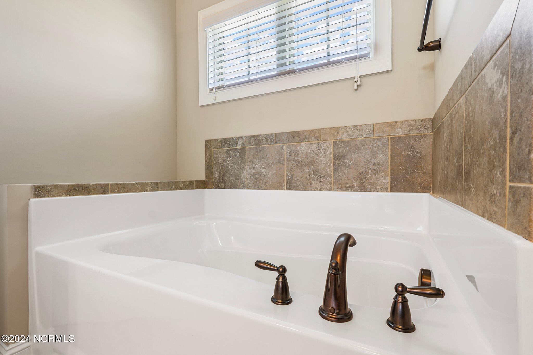 501 Daylily Court