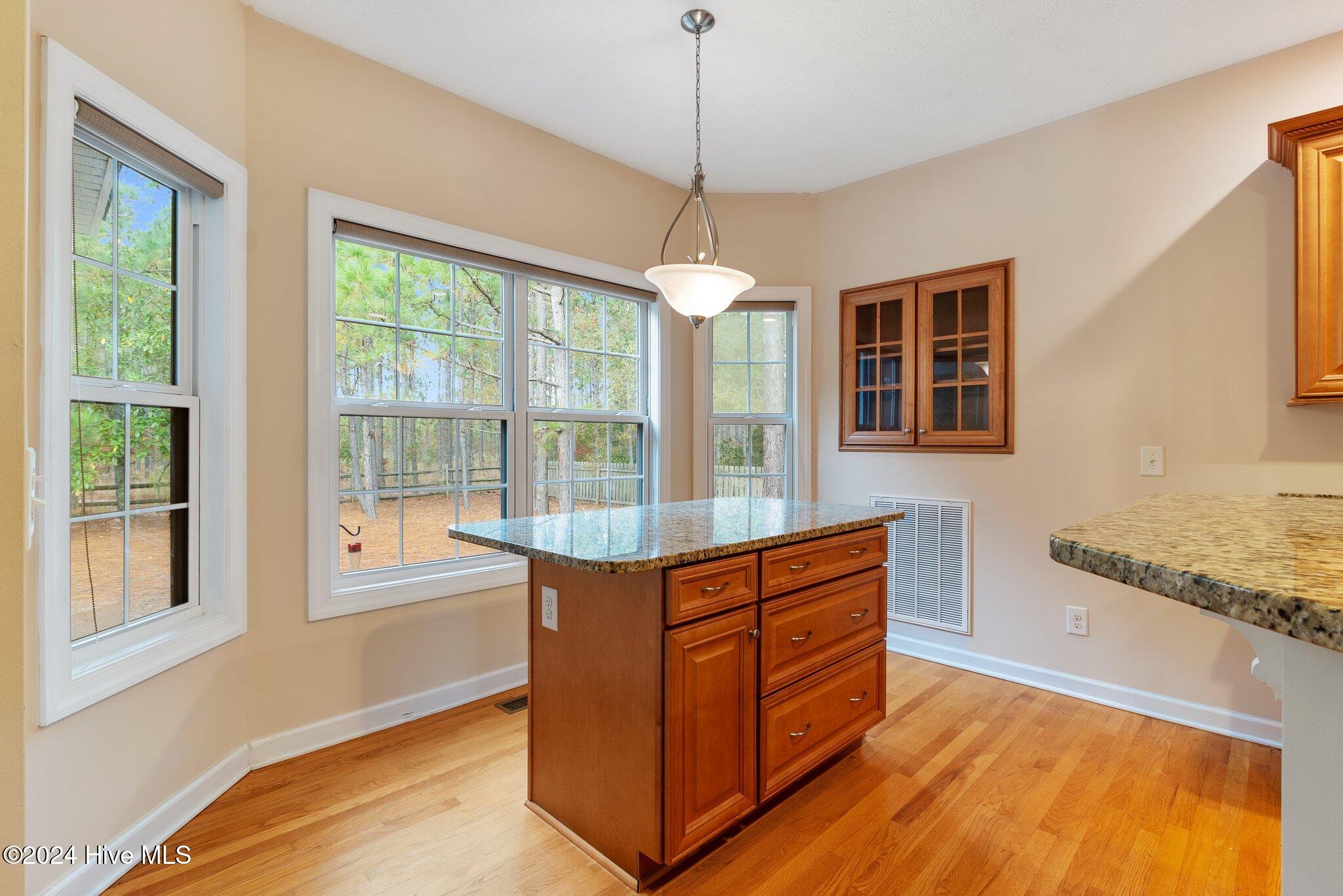 180 Diamondhead Drive S