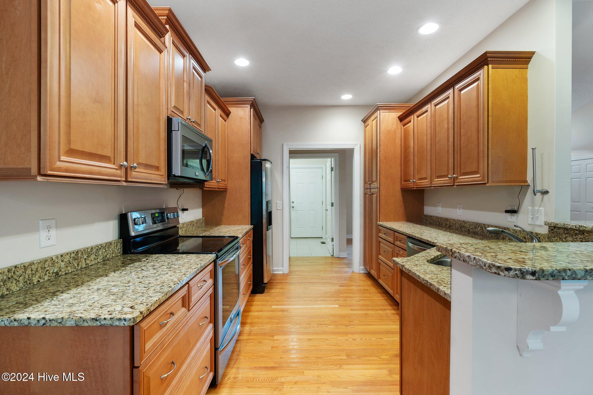 180 Diamondhead Drive S