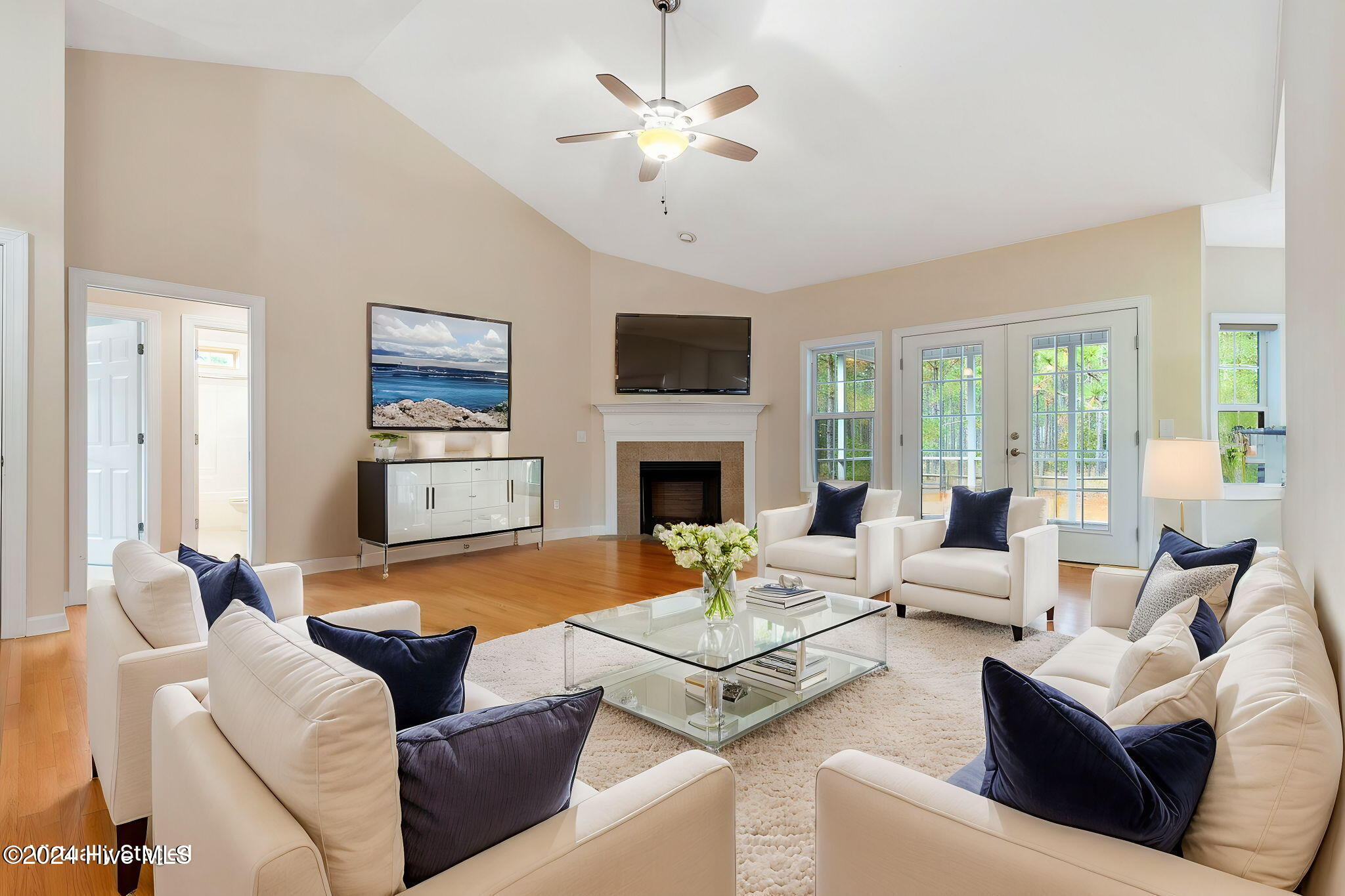 180 Diamondhead Drive S