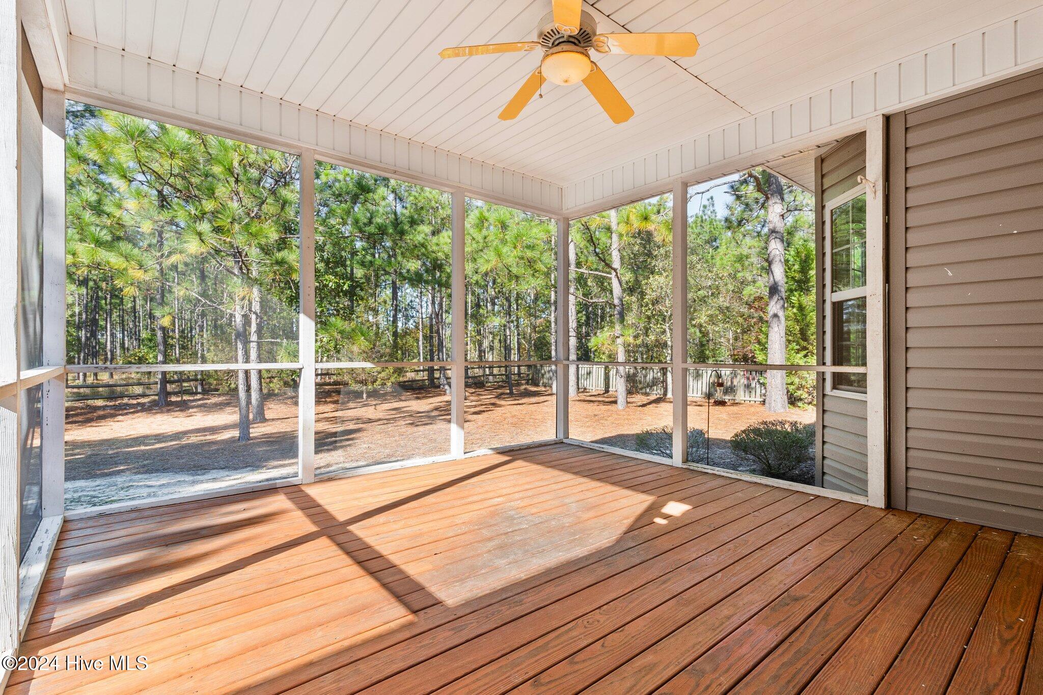 180 Diamondhead Drive S