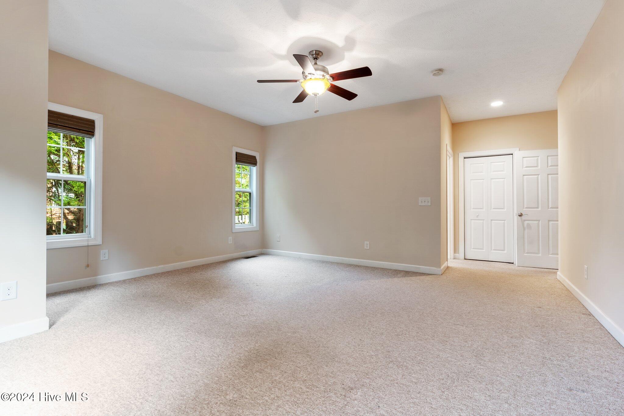 180 Diamondhead Drive S