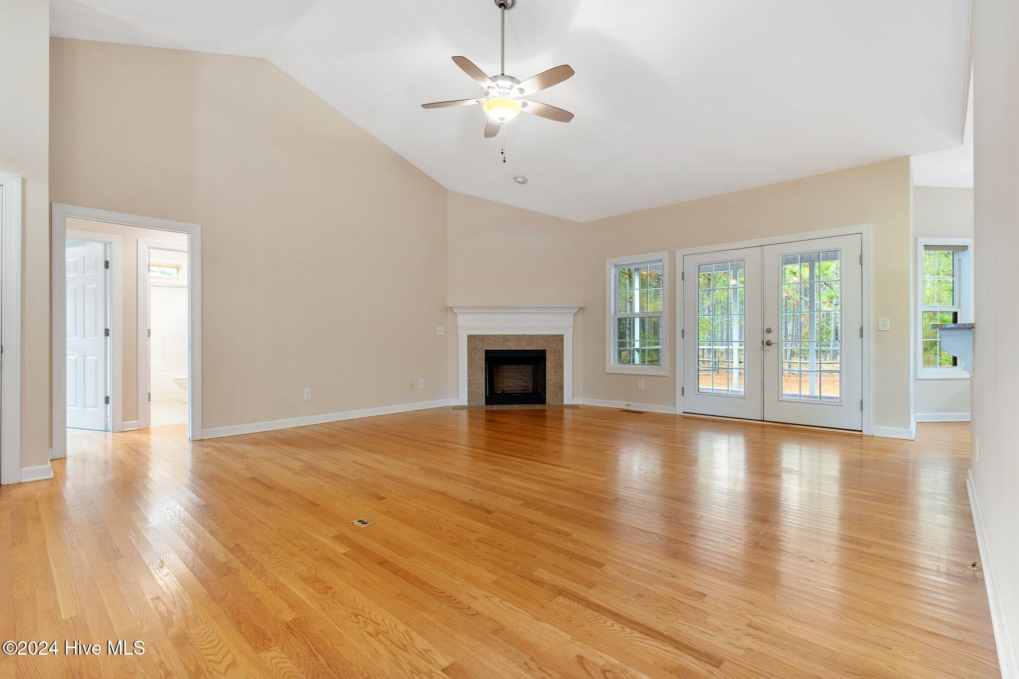 180 Diamondhead Drive S