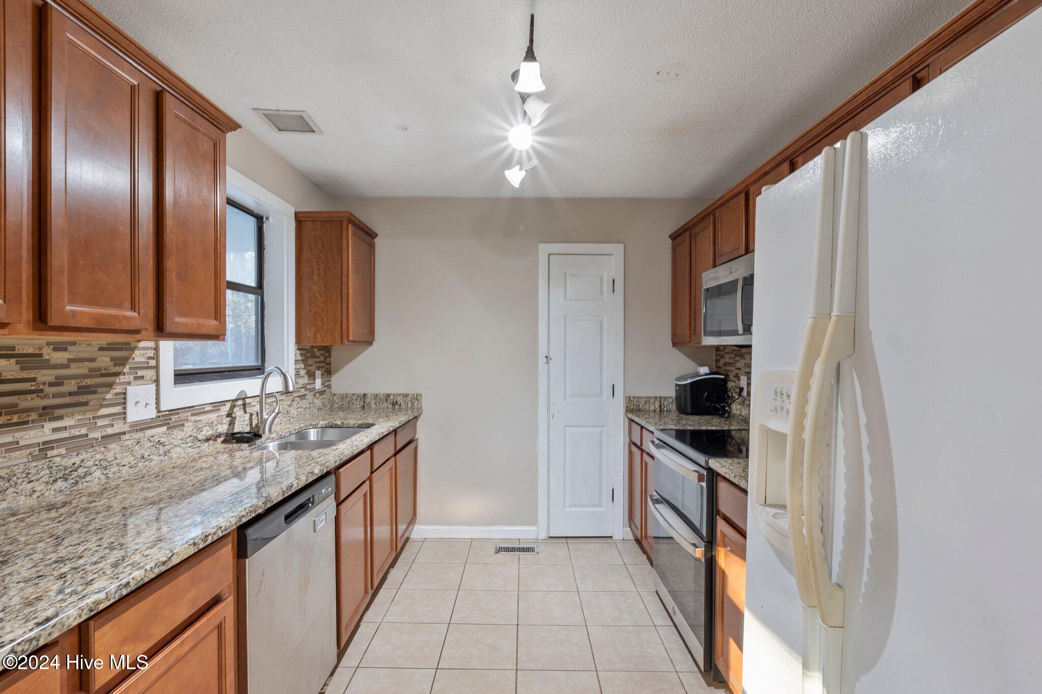5901 Waters Edge Drive