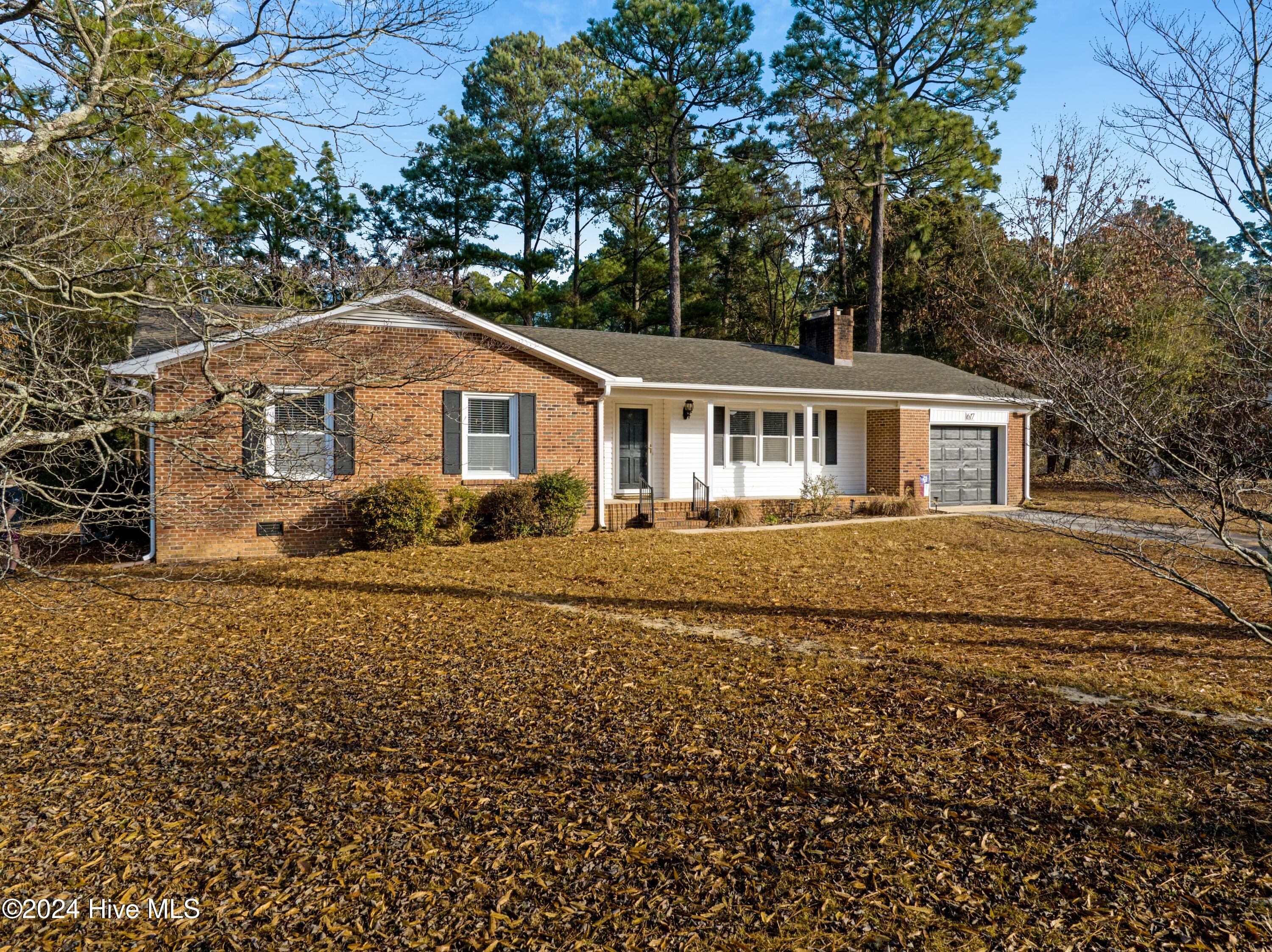 617 E L Ives Drive