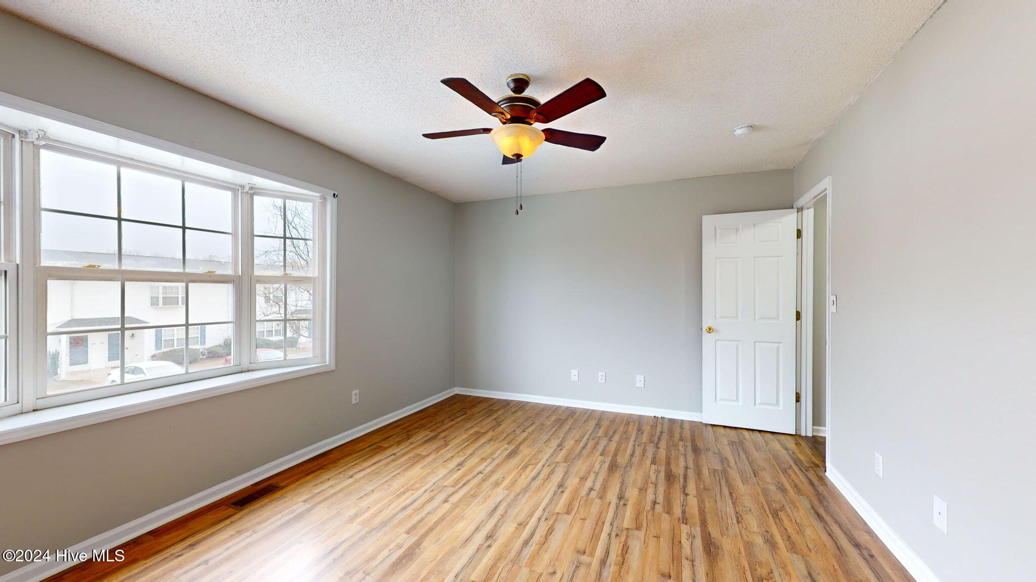 3999 Sterling Pointe Drive Jjj4 Jjj4