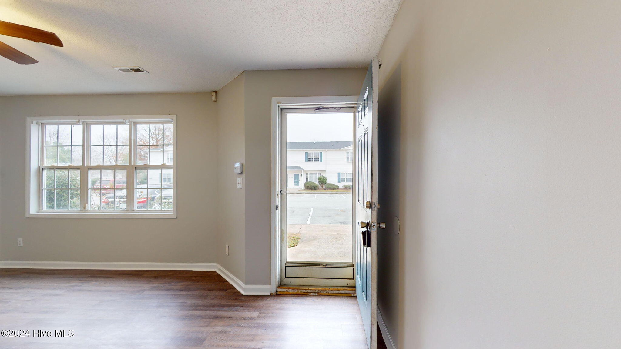 3999 Sterling Pointe Drive Jjj4 Jjj4