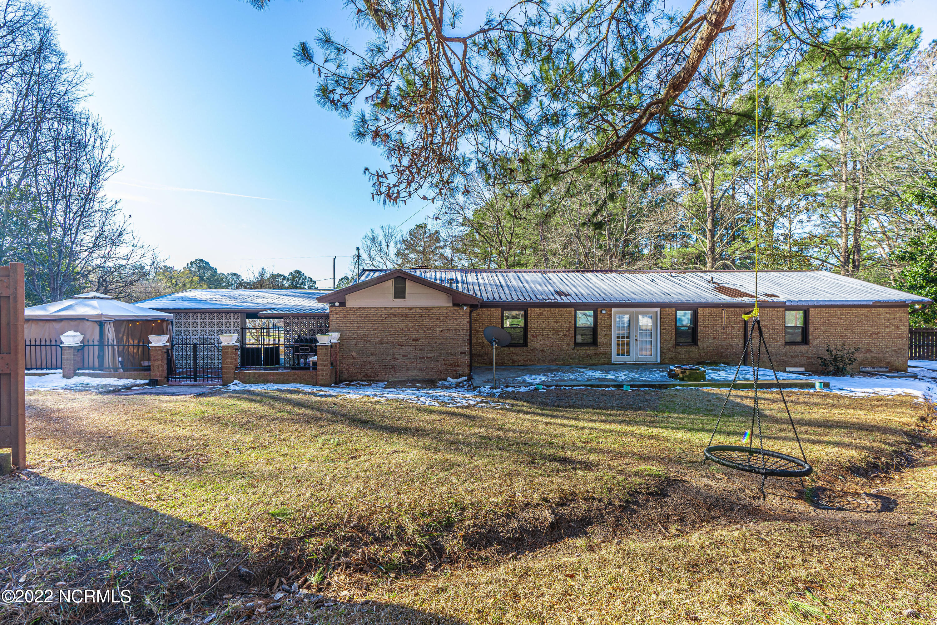707 E L Ives Drive