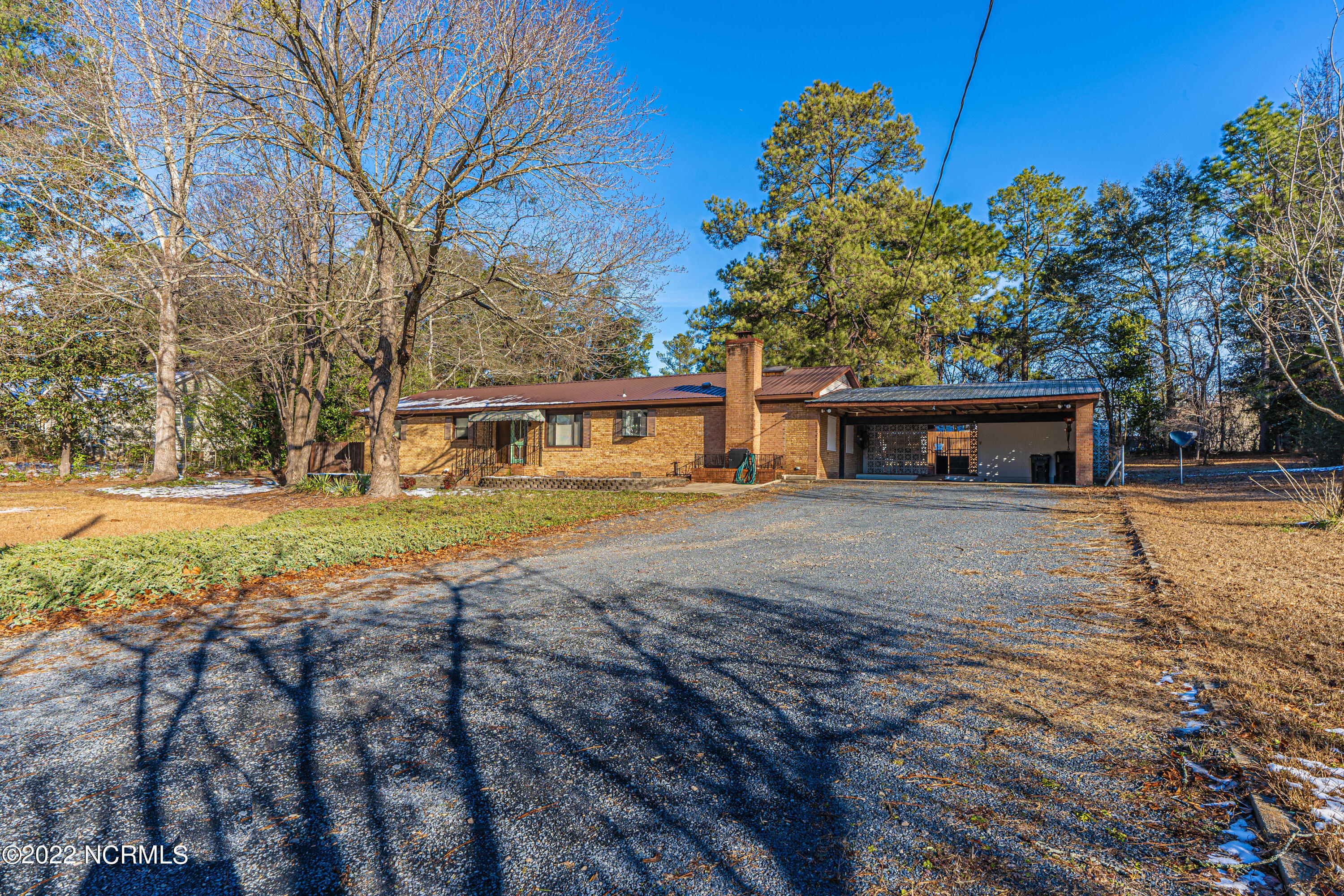 707 E L Ives Drive
