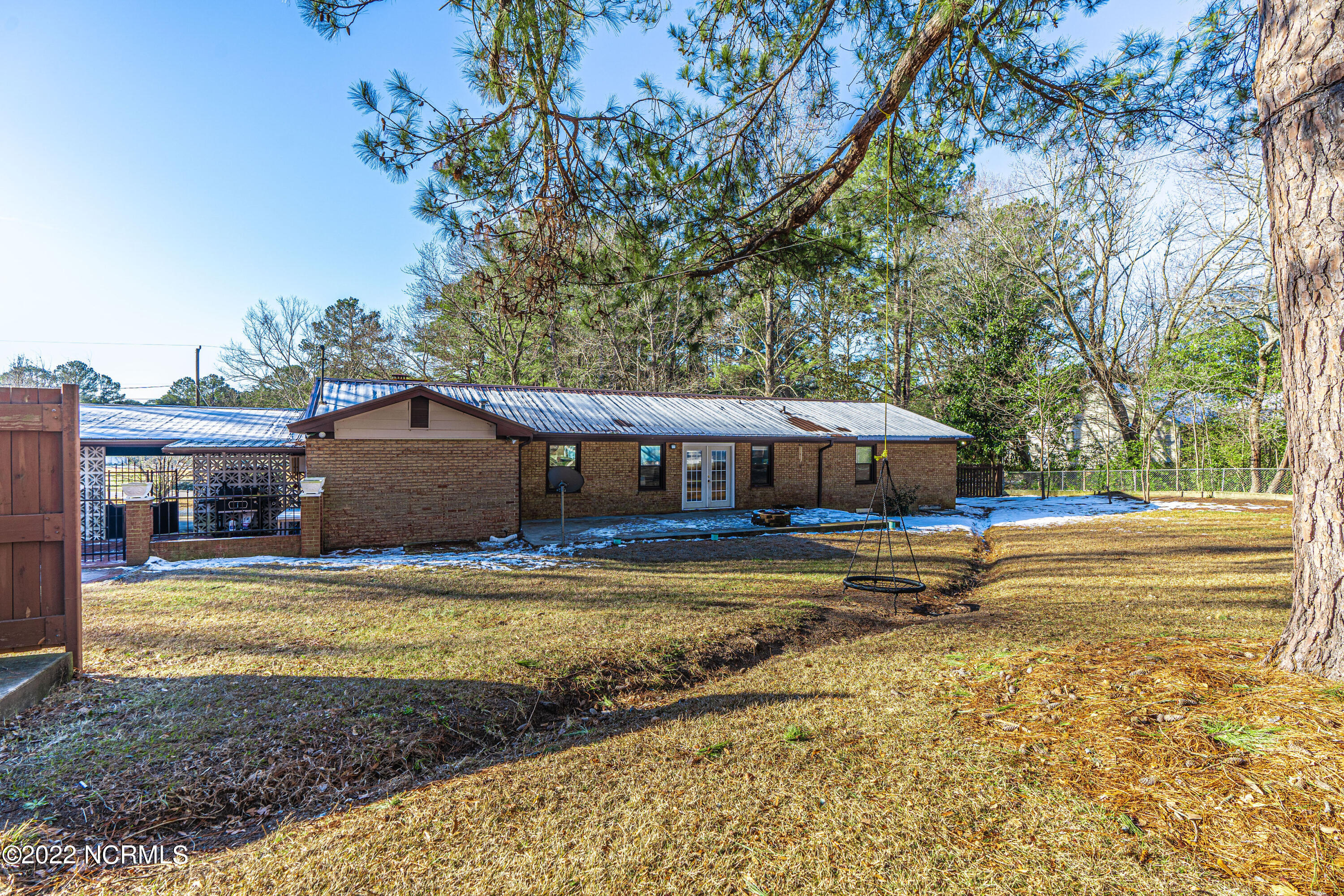 707 E L Ives Drive