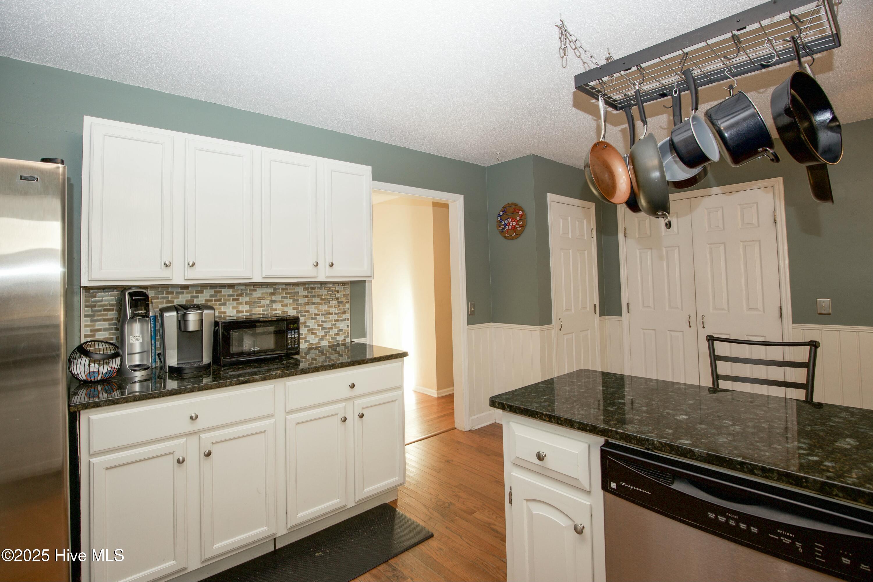 109 Selkirk Trail