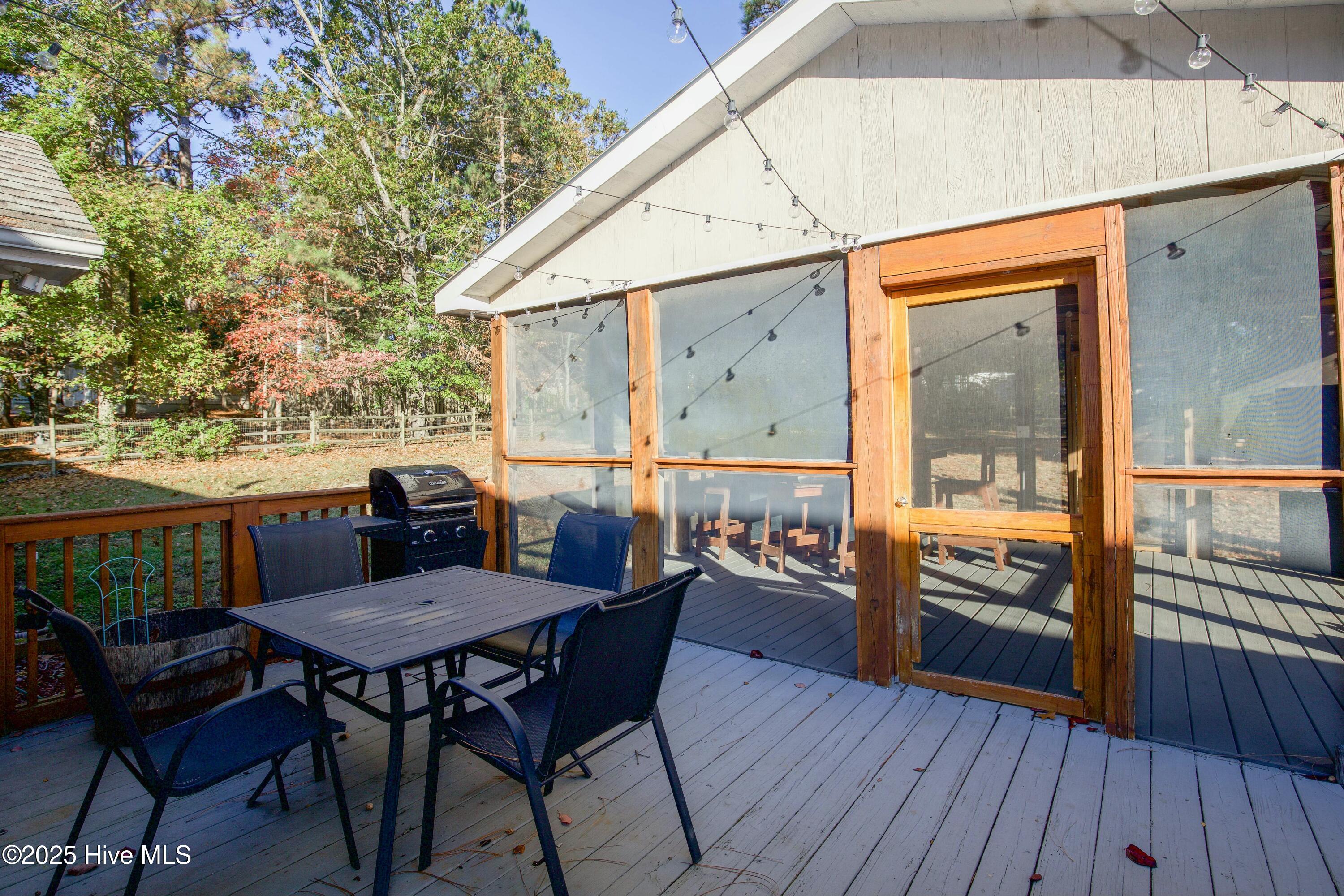 109 Selkirk Trail
