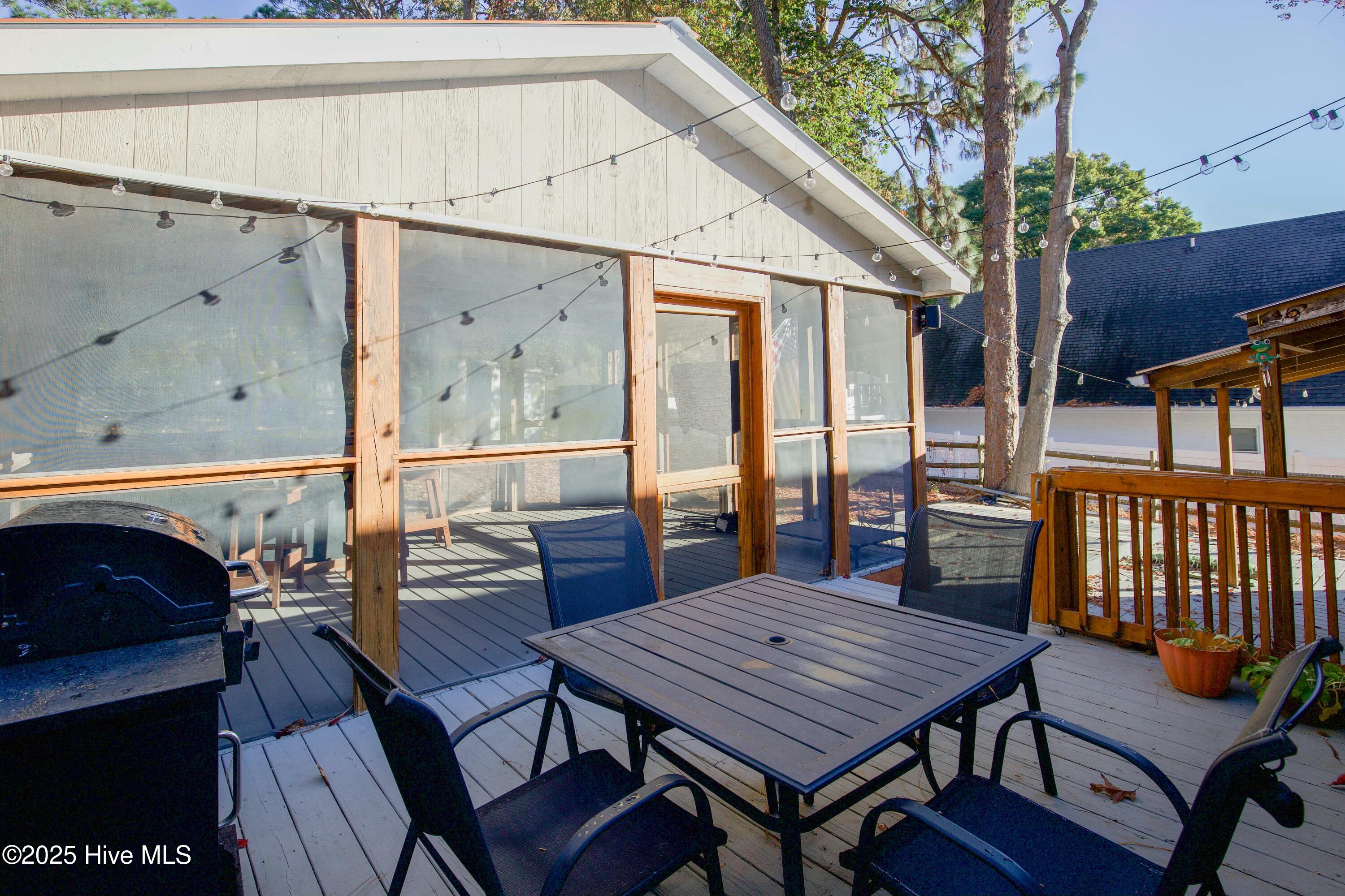 109 Selkirk Trail