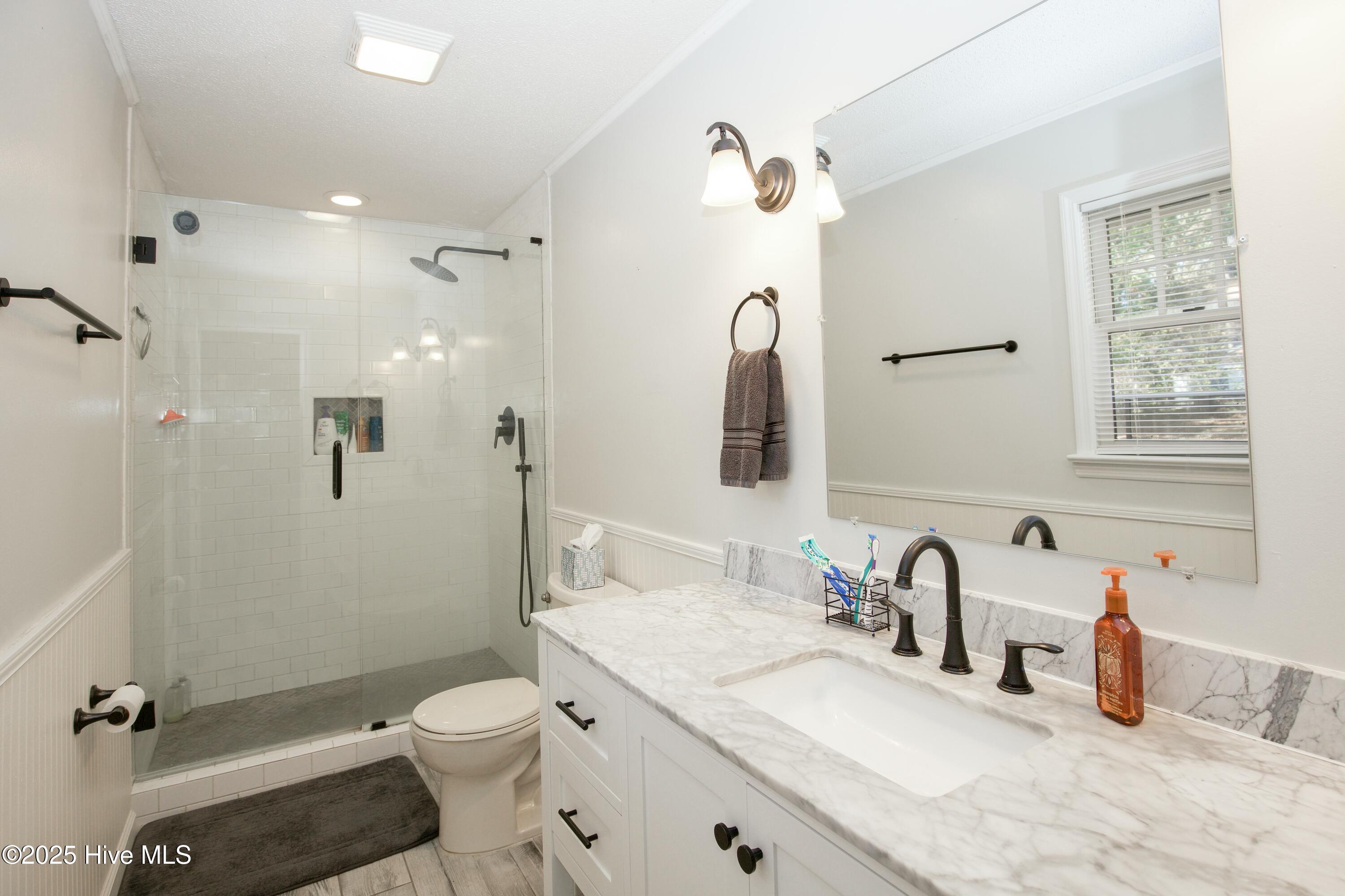 109 Selkirk Trail