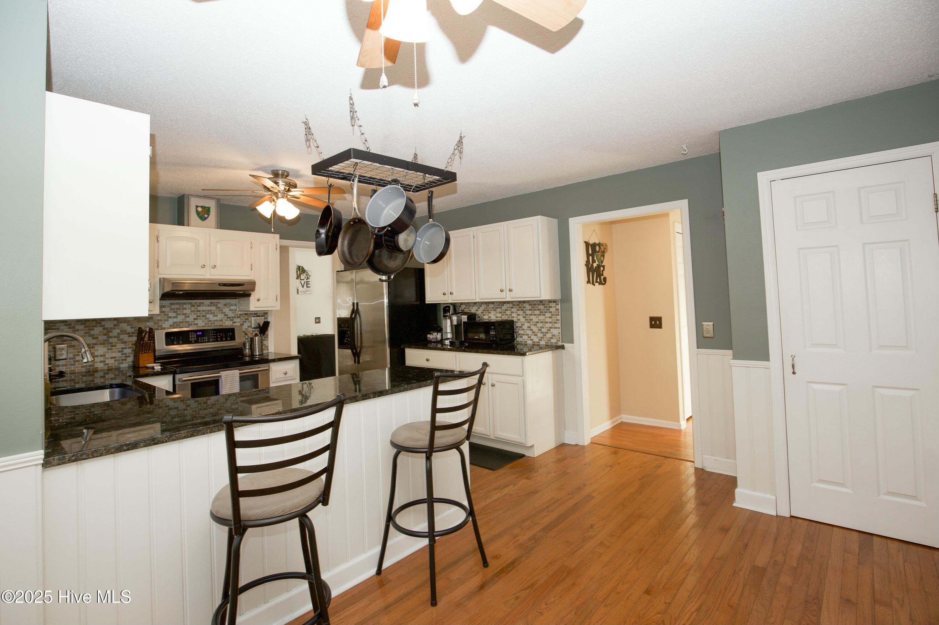 109 Selkirk Trail
