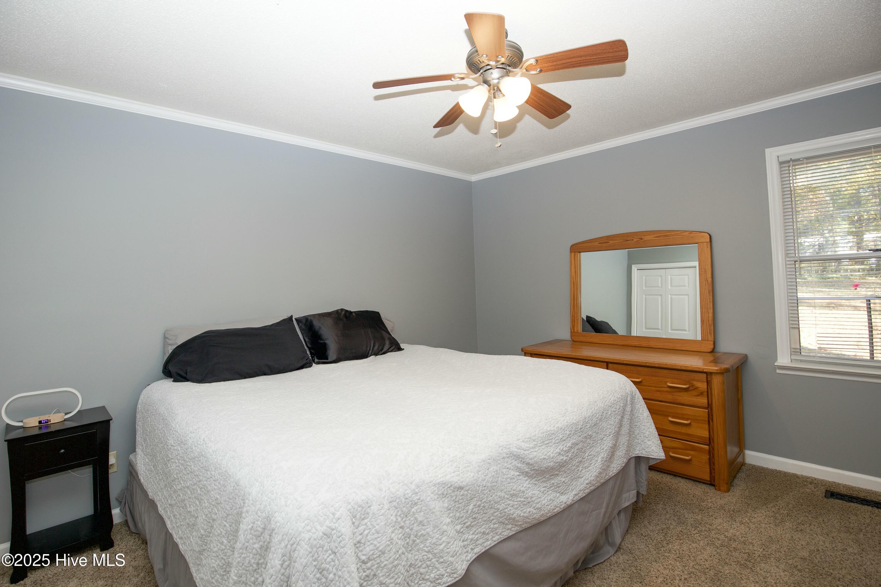 109 Selkirk Trail