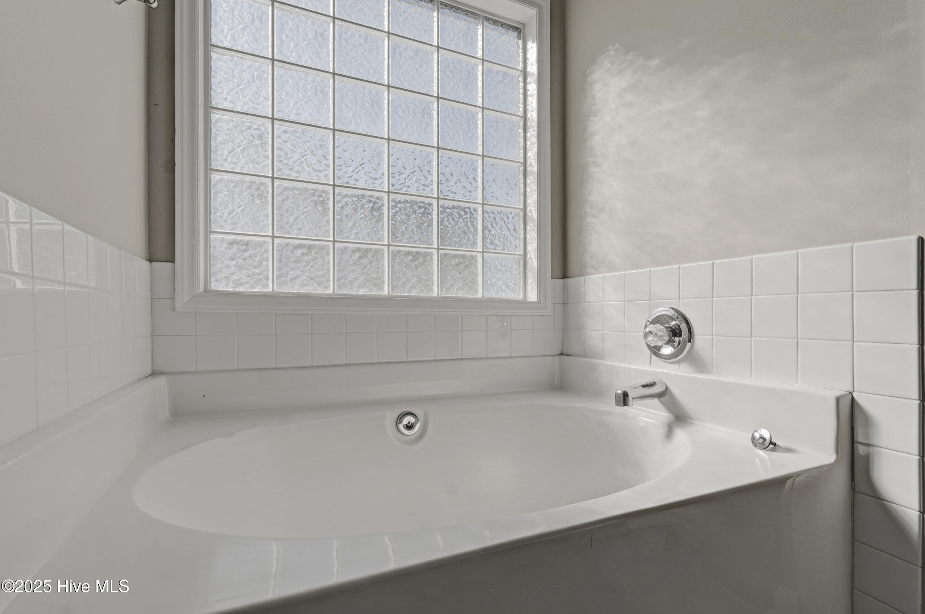 162 Huntington Drive