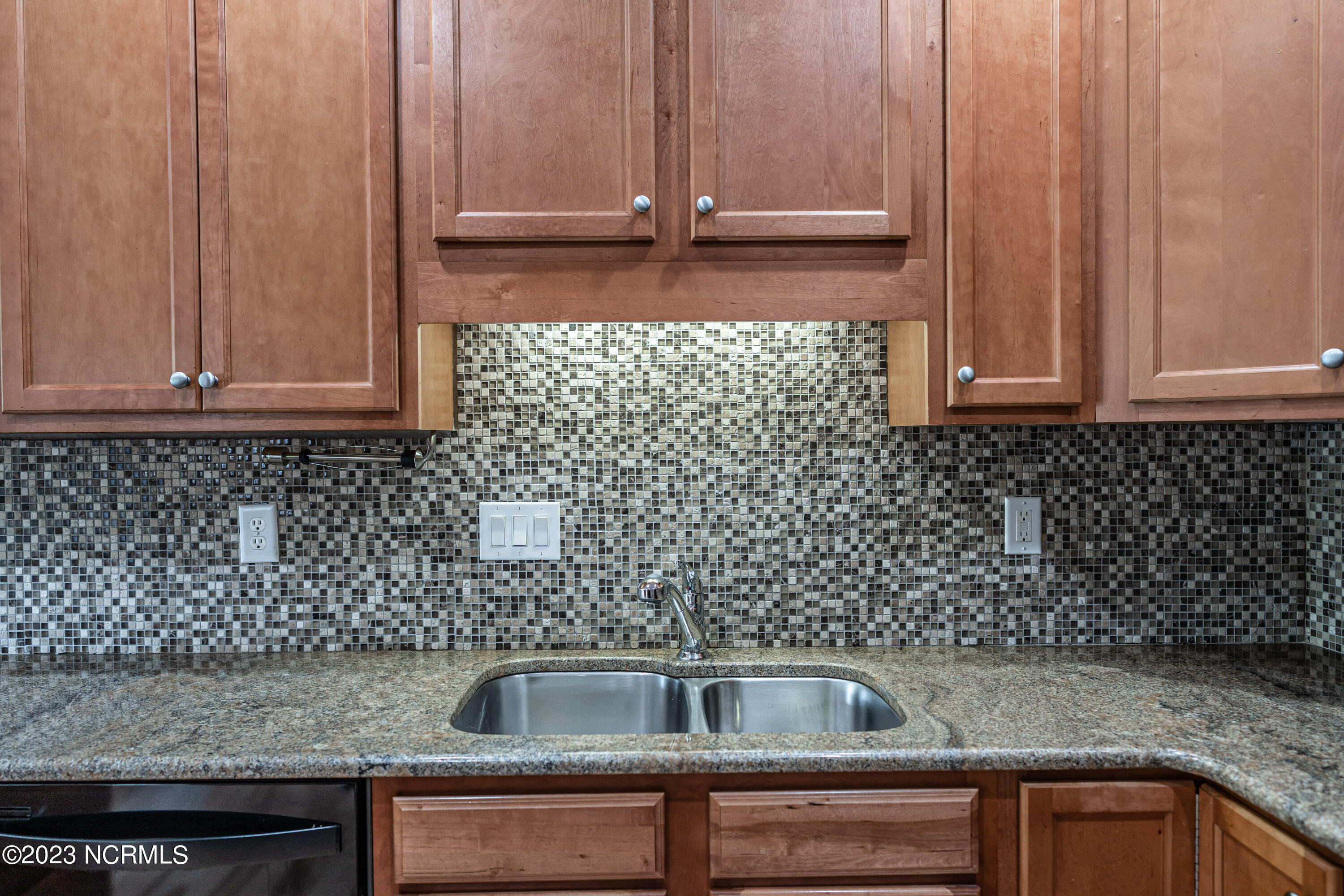 101 E Rhode Island Avenue H