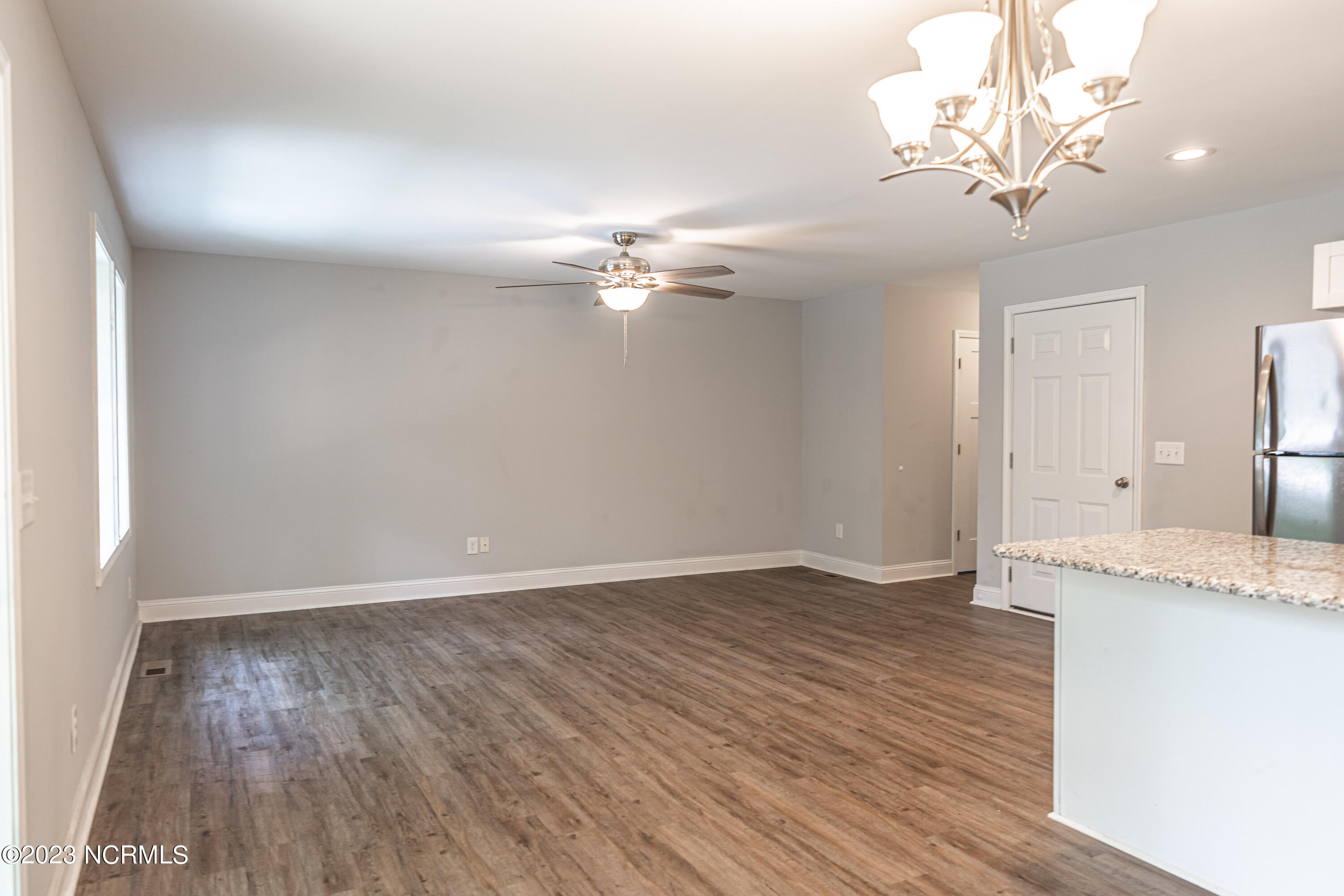 1040 W Indiana Avenue