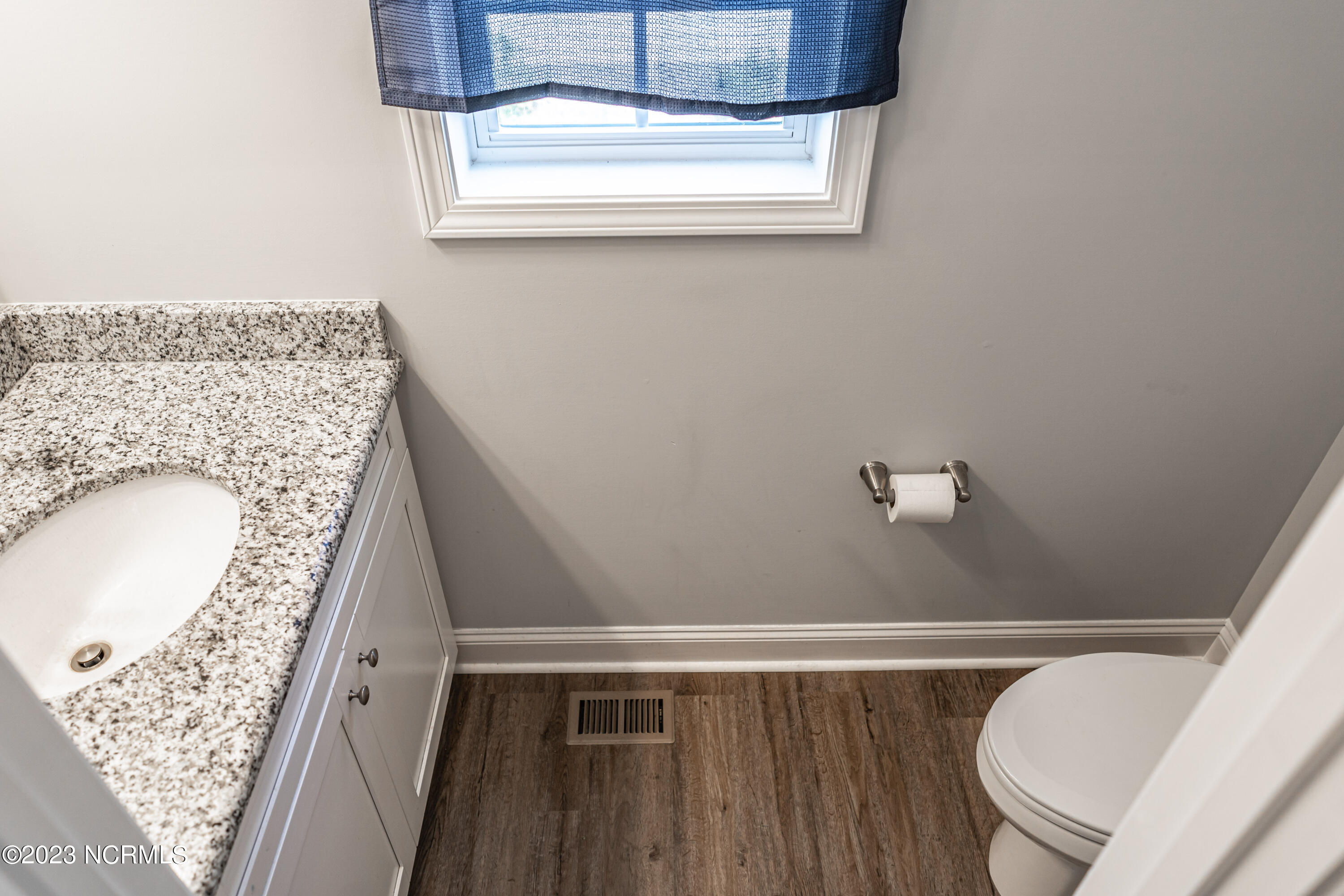 1040 W Indiana Avenue