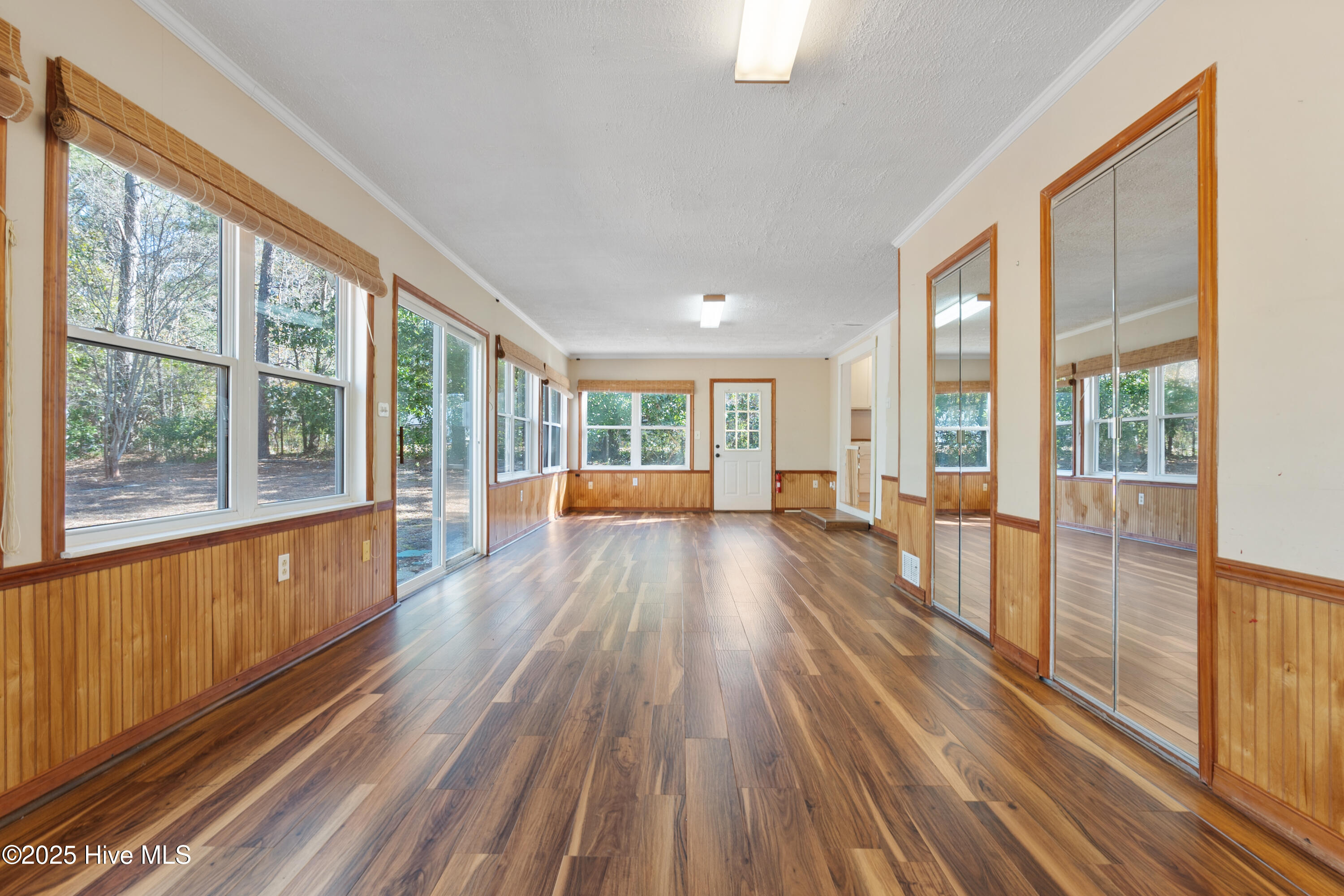 905 E Main Street