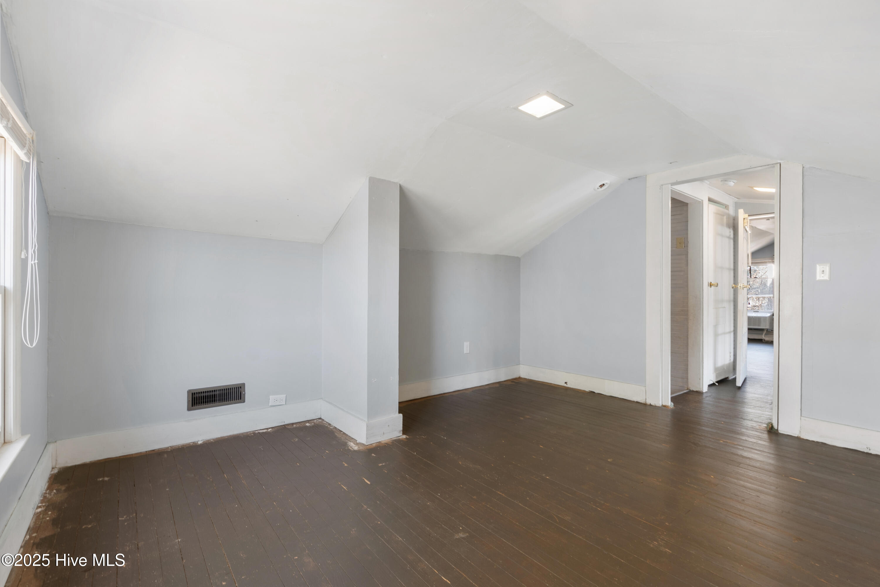 905 E Main Street