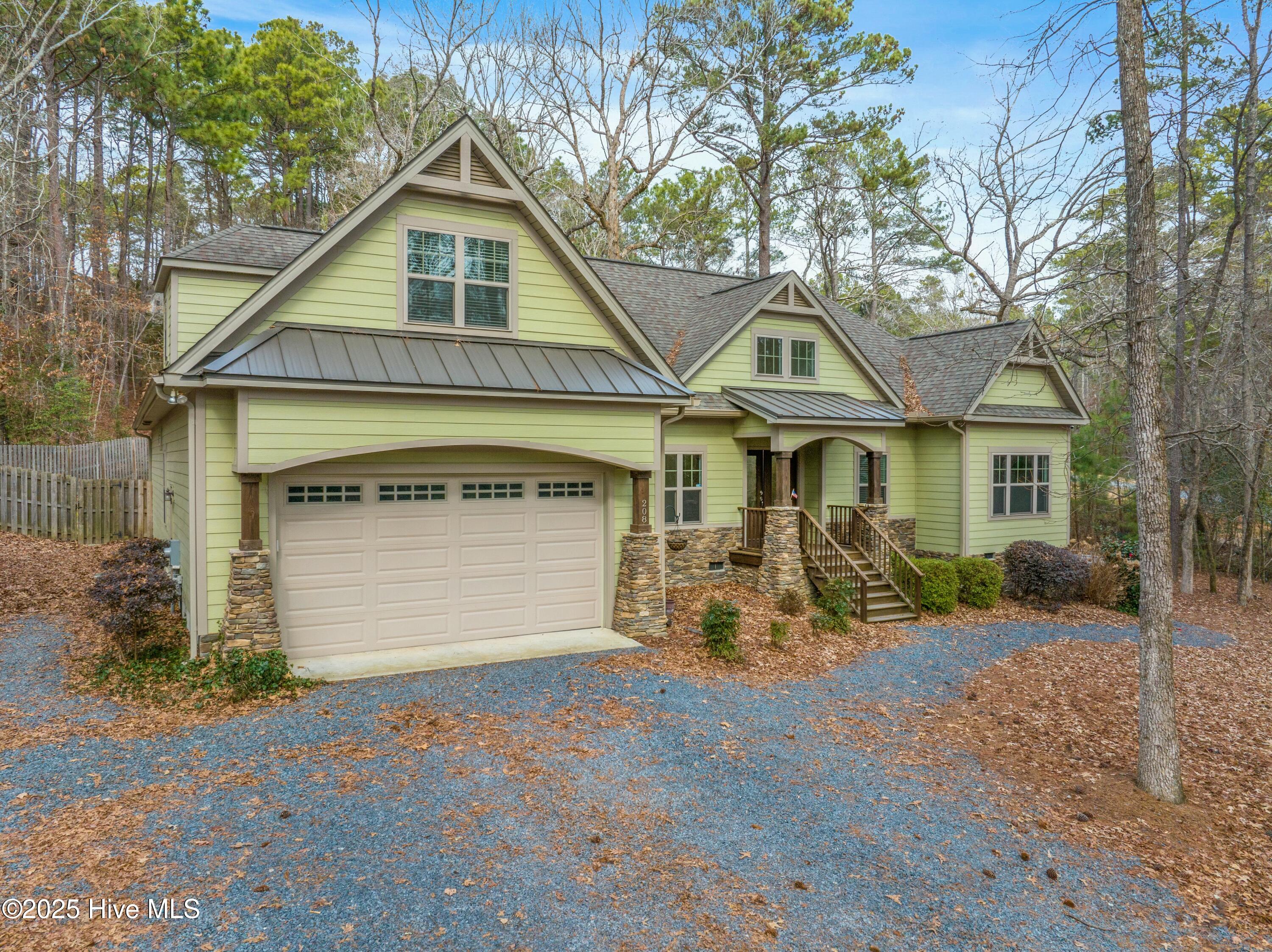 208 Rob Roy Road