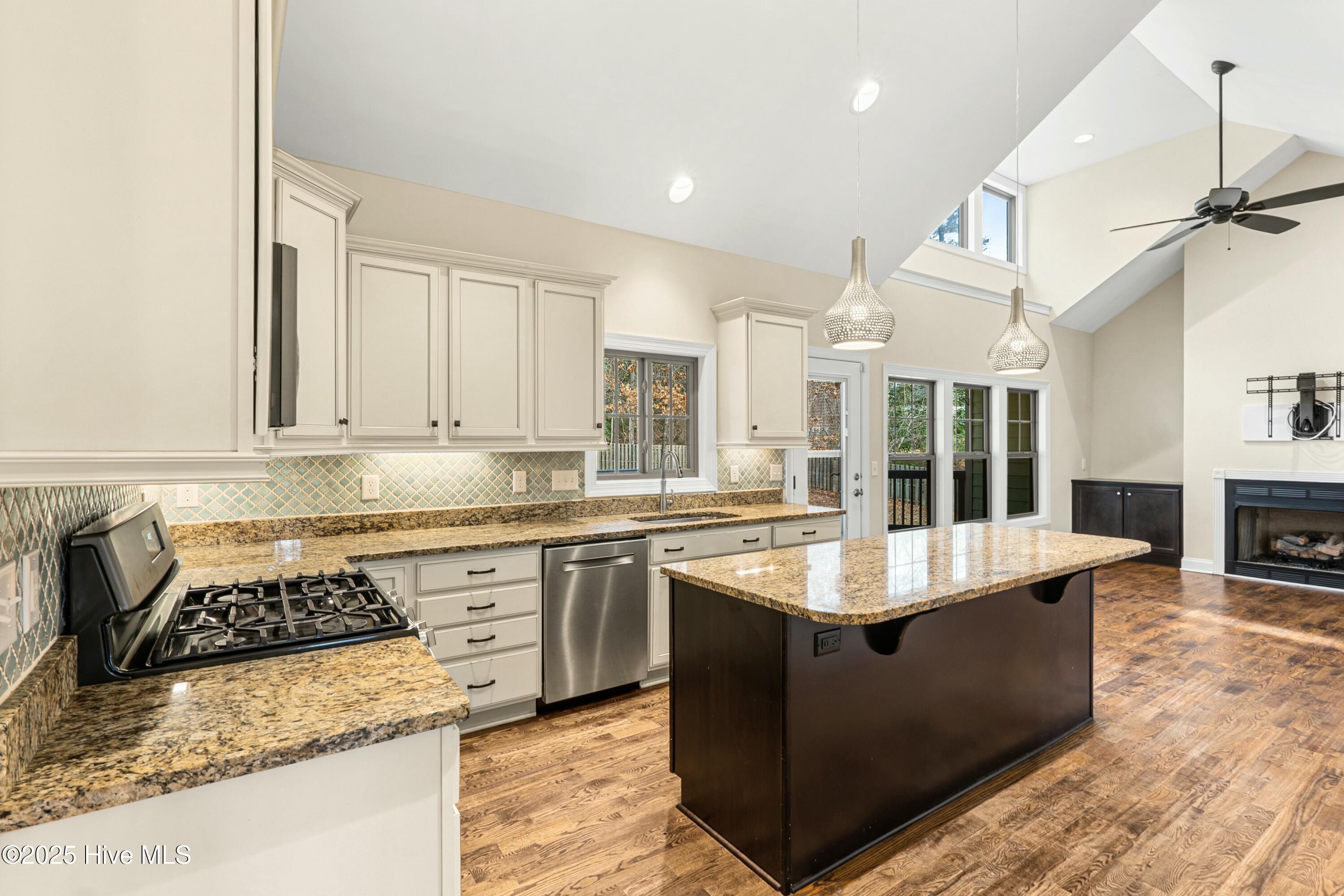 208 Rob Roy Road